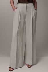 Donna Karan | MID-RISE PLEATED WIDE-LEG PANT