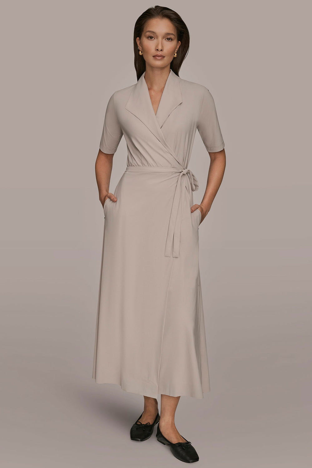 Donna Karan | THE MODERN TRAVEL ELBOW-SLEEVE MIDI WRAP DRESS