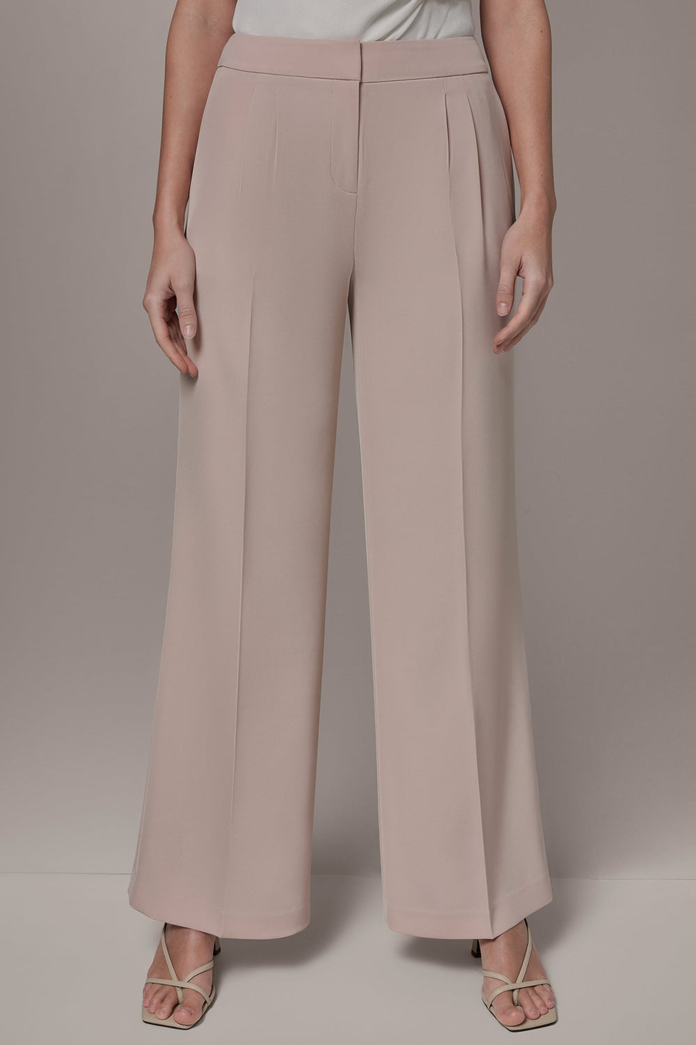 Donna Karan | MID-RISE PLEATED WIDE-LEG SUIT PANT