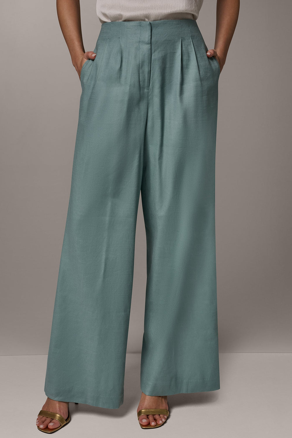 Donna Karan | EXTRA HIGH-RISE PLEATED WIDE-LEG PANT