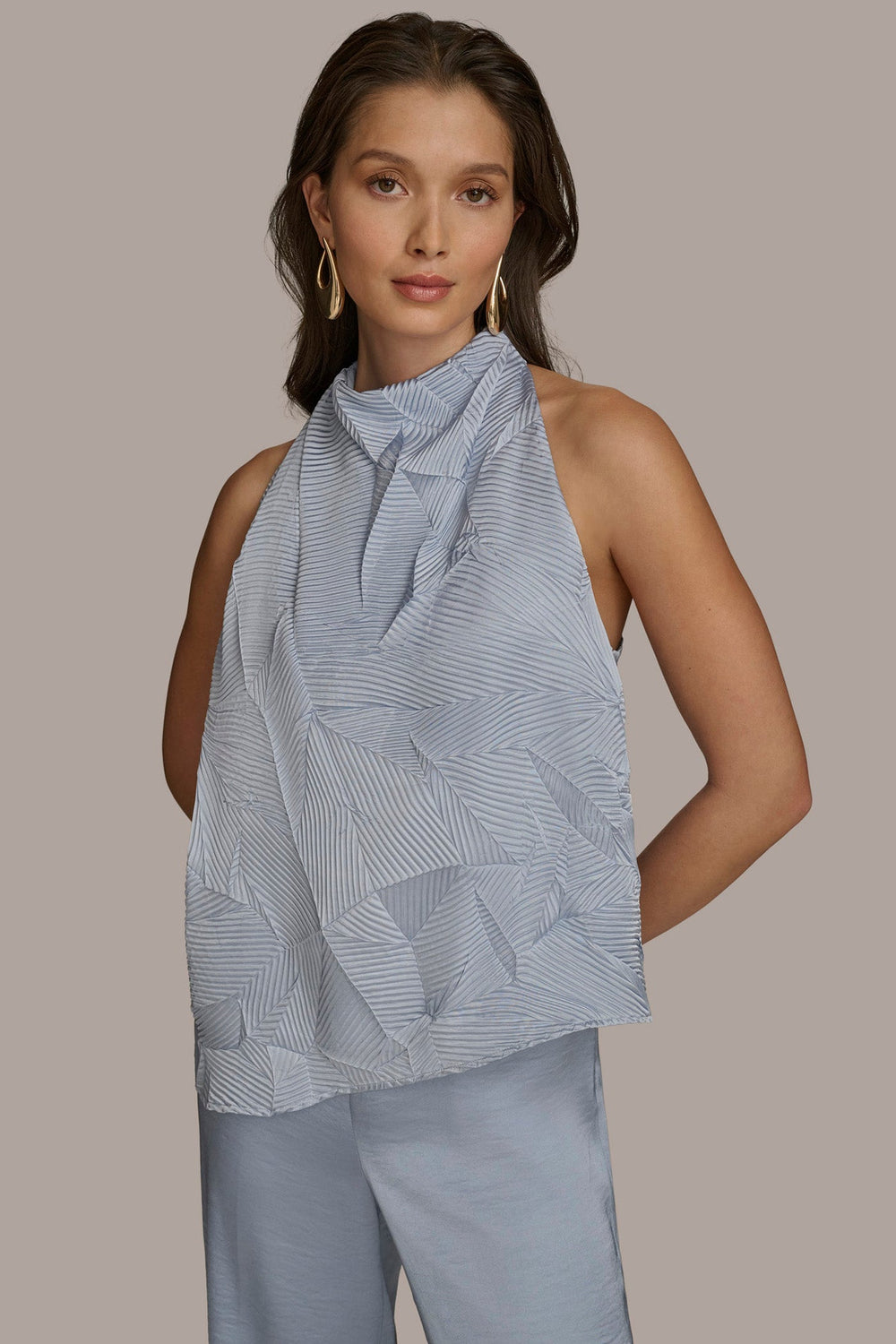Donna Karan | TEXTURED TOP WITH ANGLED HEM