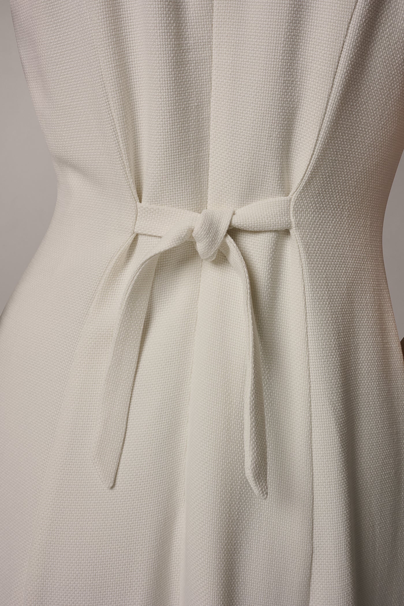 Donna Karan | SLEEVELESS CROSS-FRONT MIDI HALTER DRESS