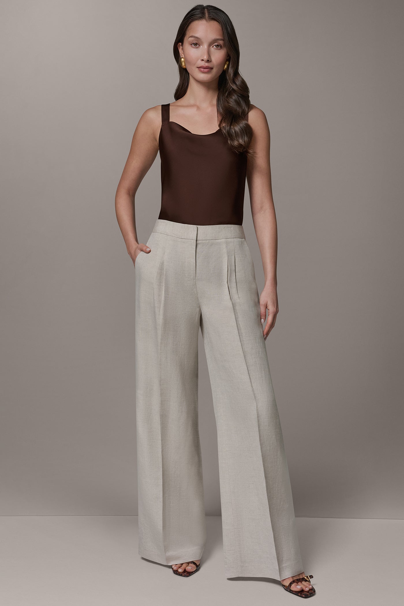 Donna Karan | MID-RISE PLEATED WIDE-LEG PANT