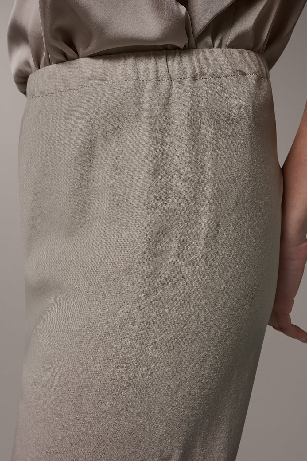 Donna Karan | MID-RISE RELAXED ANKLE PANT