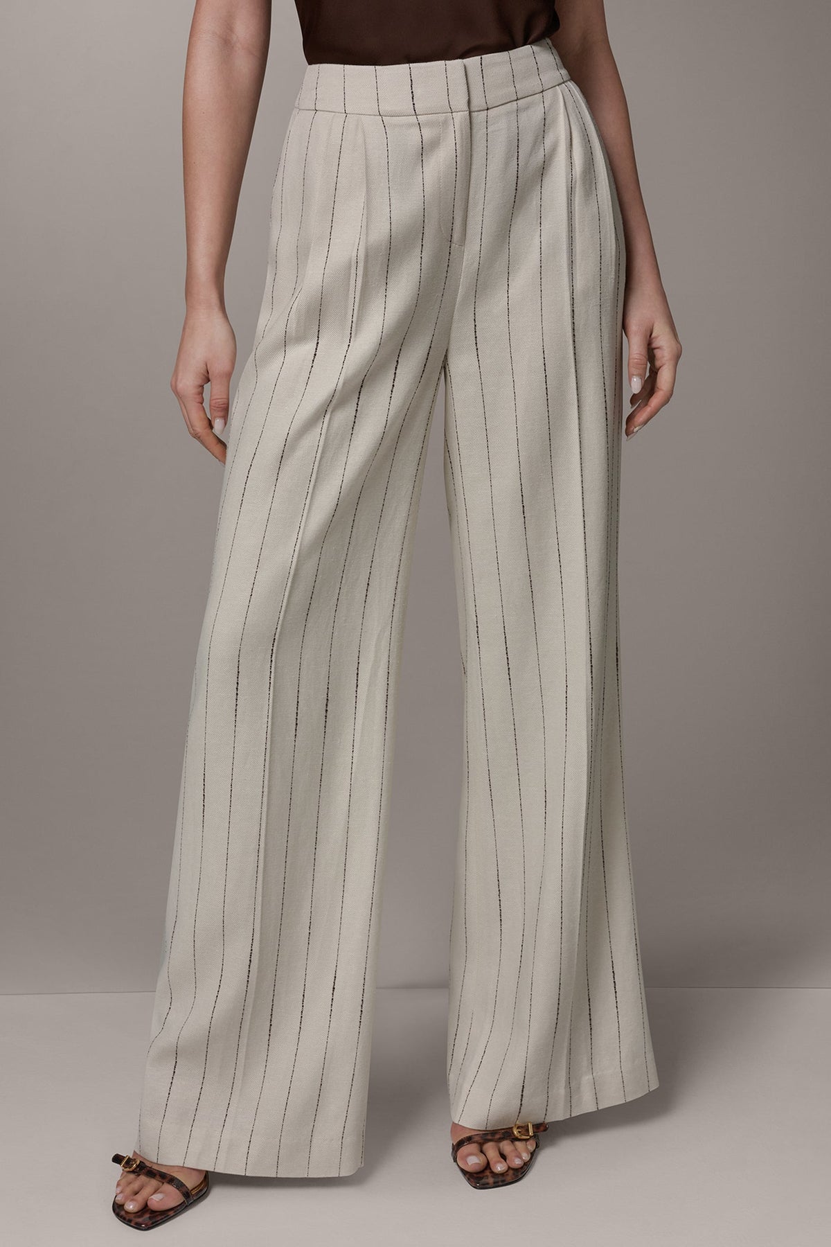 Donna Karan | MID-RISE PINSTRIPE PLEATED WIDE-LEG PANT