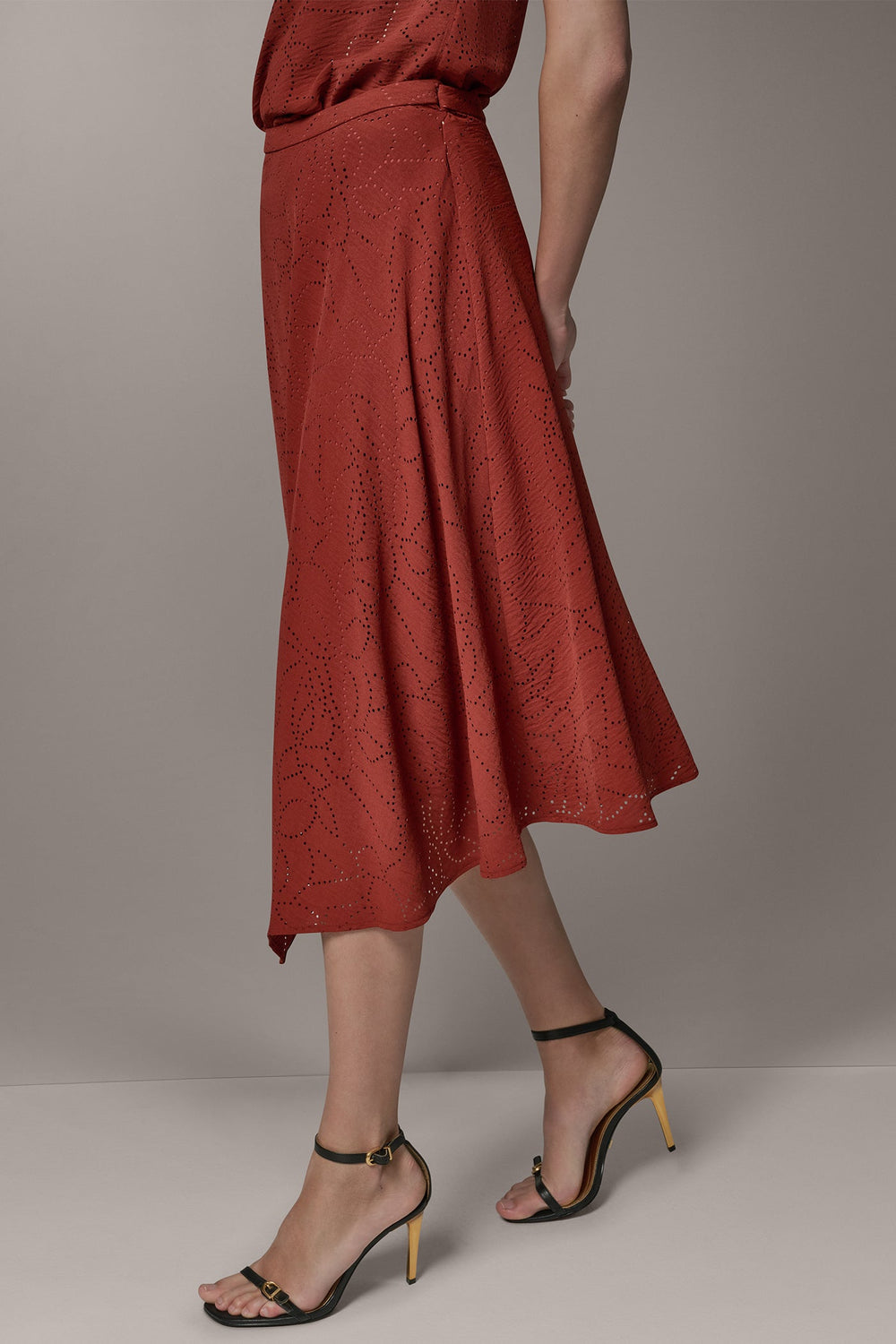 Donna Karan | LASER CUT ASYMMETRIC MIDI SKIRT