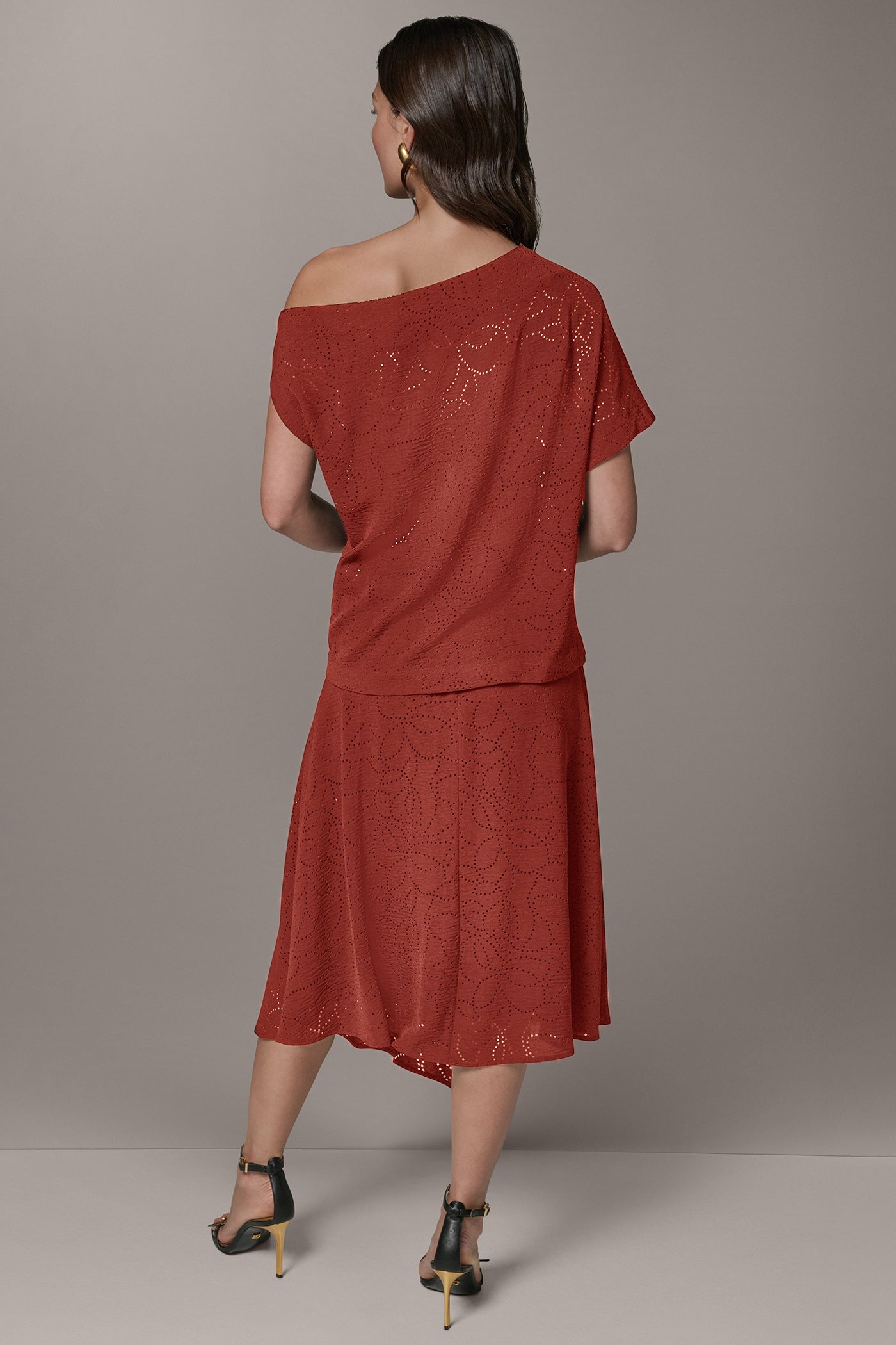 Donna Karan | LASER CUT ASYMMETRIC MIDI SKIRT