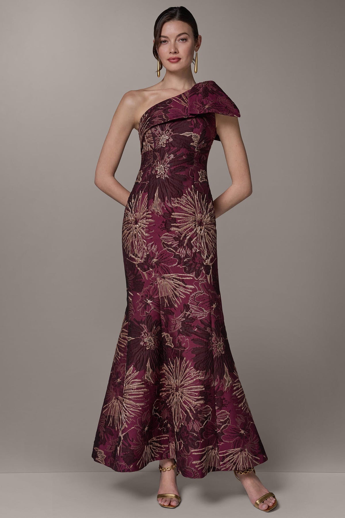 Donna Karan | ONE SHOULDER FLORAL TRUMPET GOWN