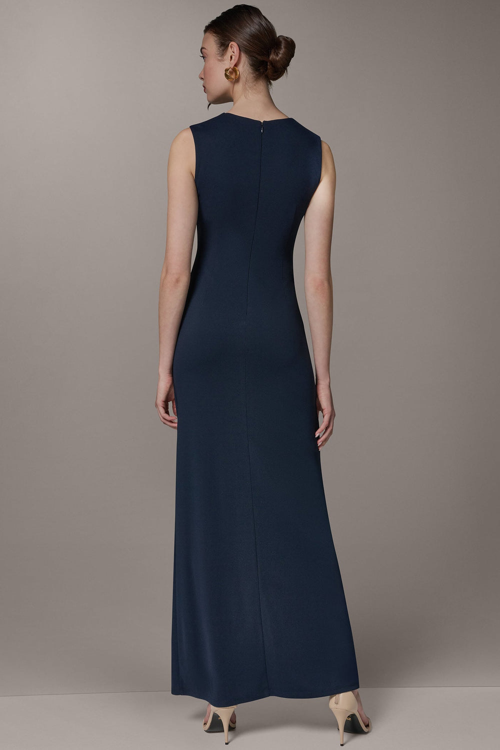 Donna Karan | SLEEVELESS ASYMMETRIC GOWN