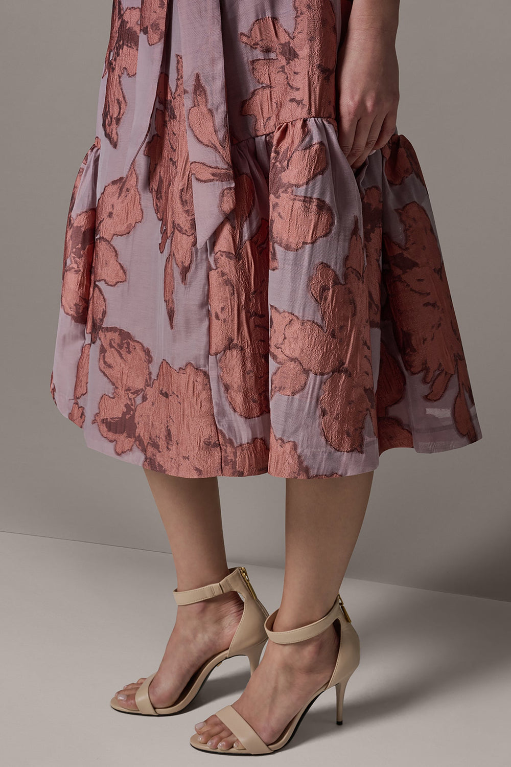 Donna Karan | SLEEVELESS FLORAL MIDI FIT AND FLARE DRESS