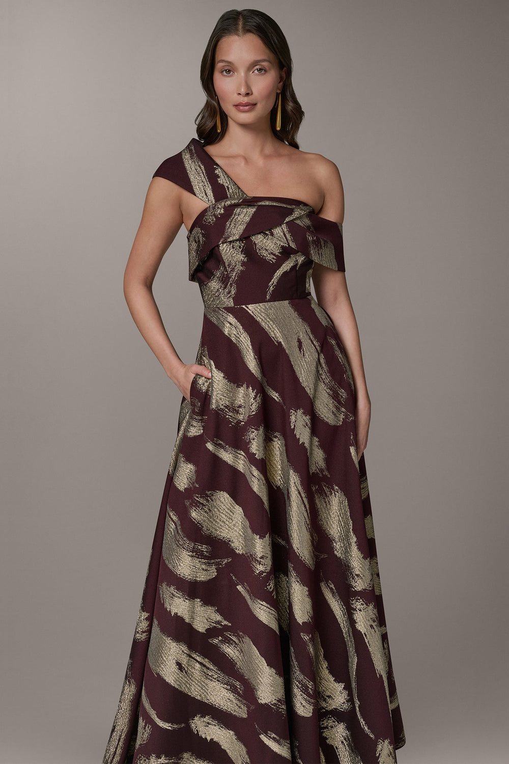 Donna Karan | ONE SHOULDER METALLIC BRUSHTROKE GOWN