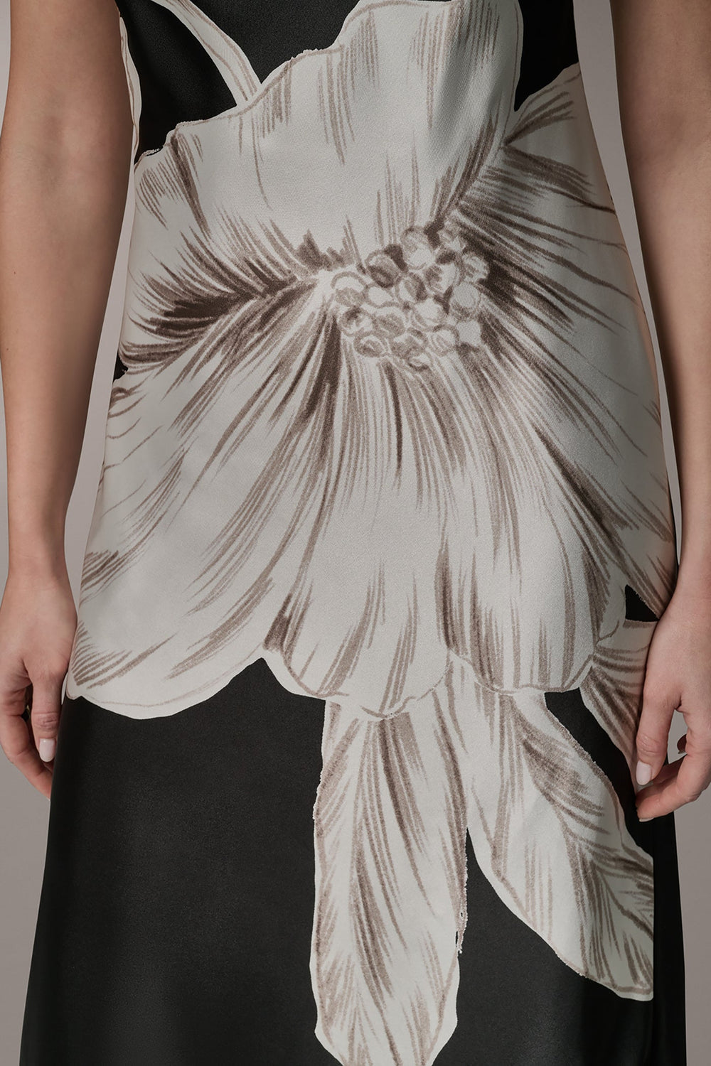 Donna Karan | SLEEVELESS ASYMMETRIC MIDI HALTER DRESS