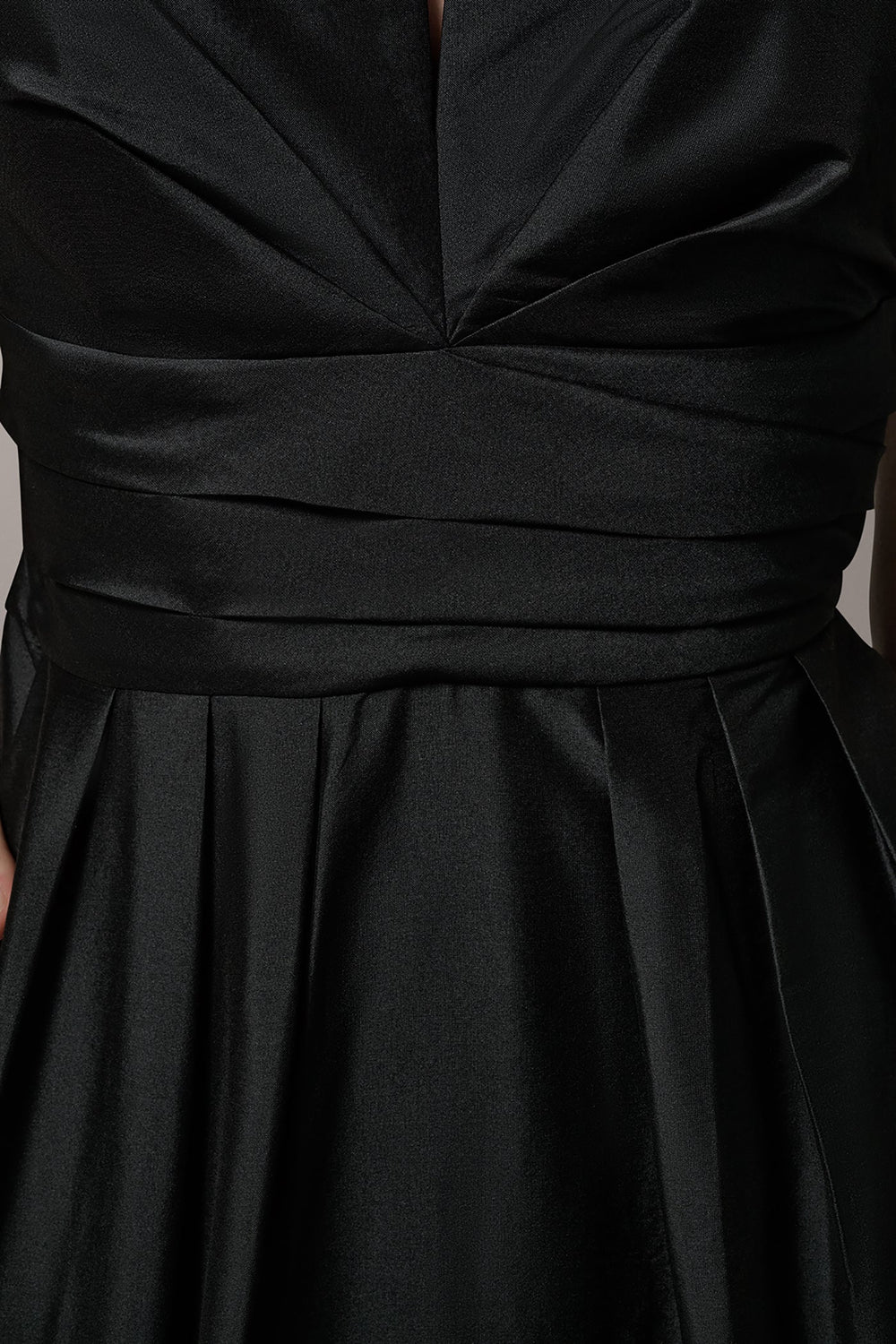 Donna Karan | SLEEVELESS V-NECK TAFFETA MIDI COCKTAIL DRESS