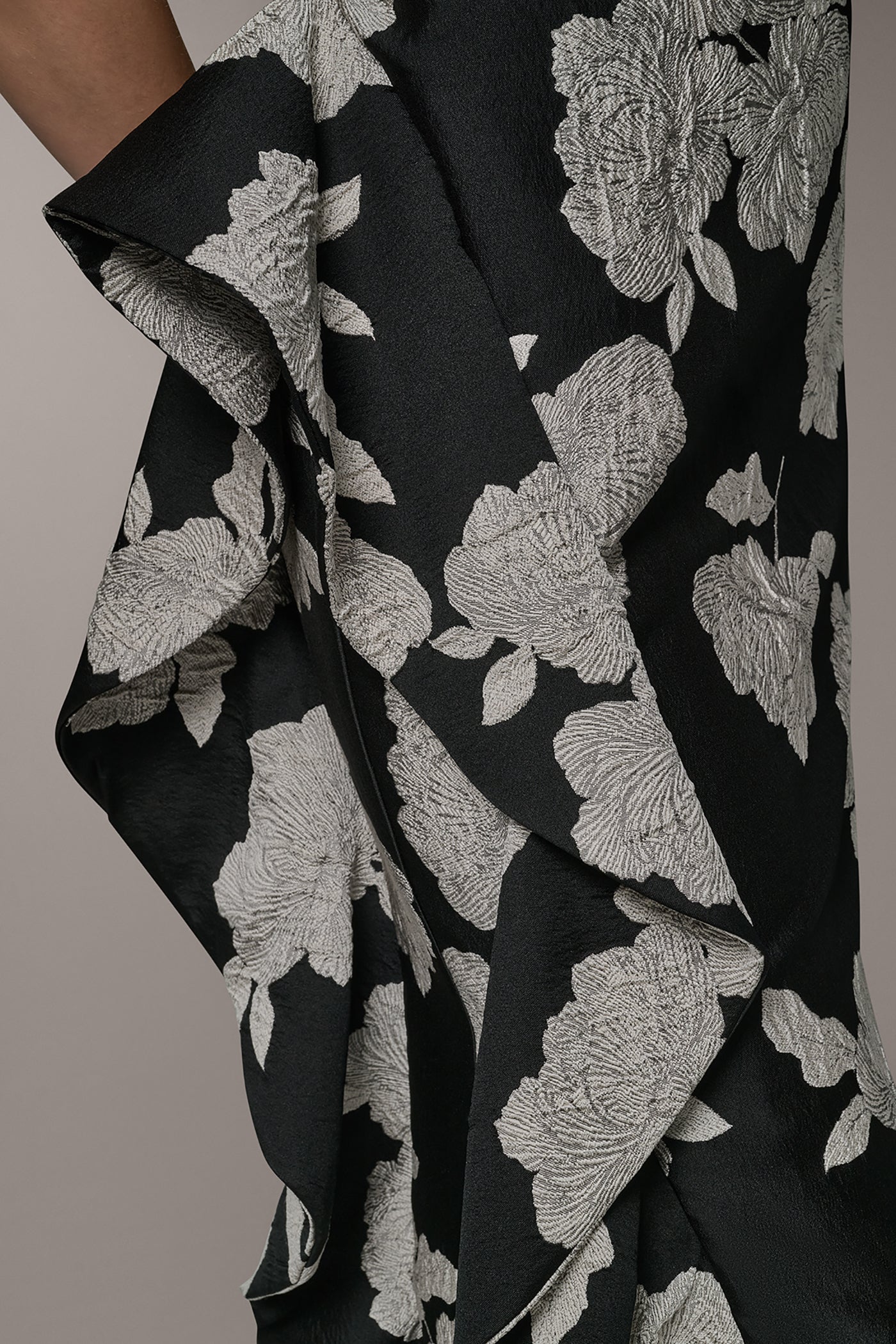 Donna Karan | ONE SHOULDER FLORAL SIDE RUFFLE GOWN