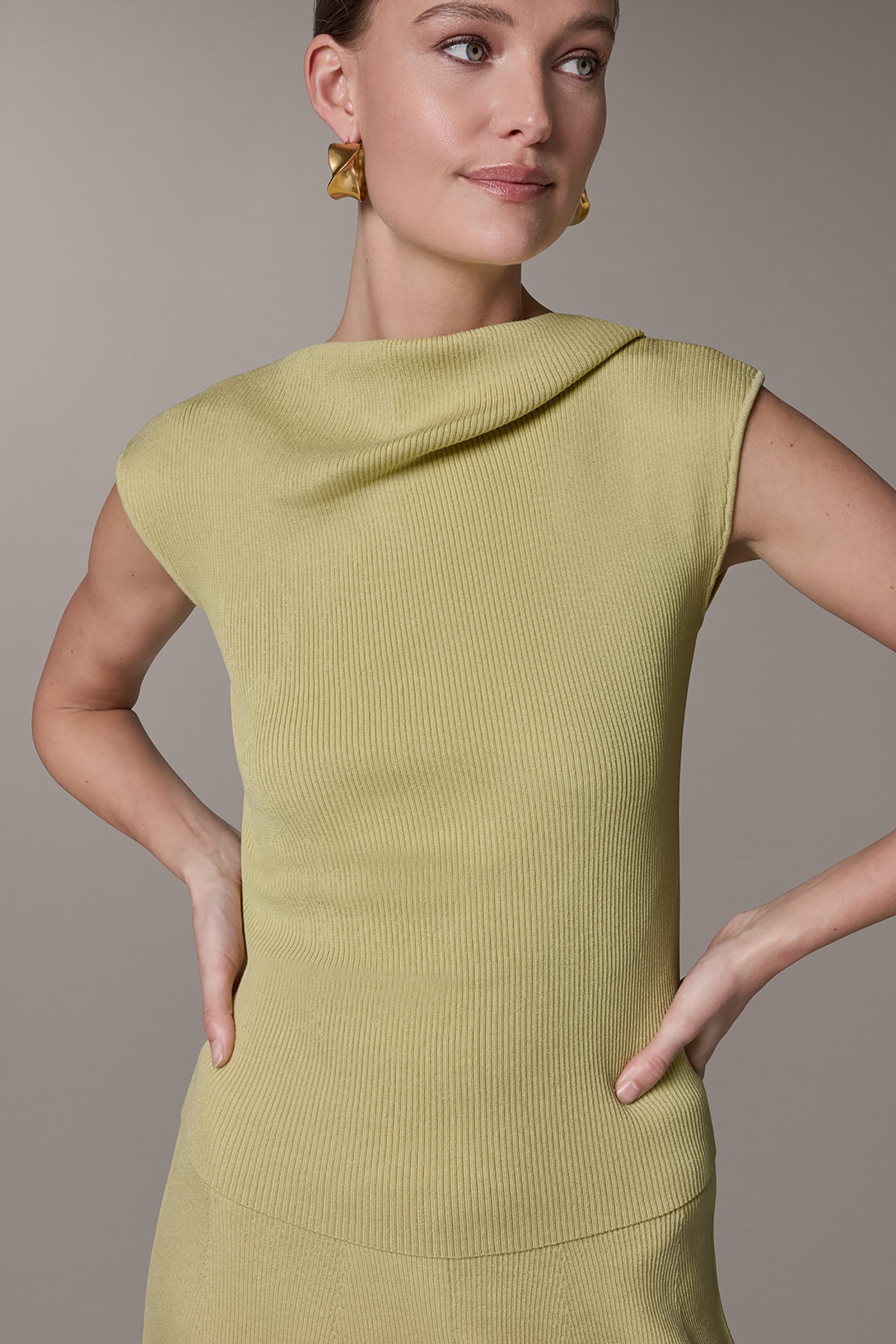 Donna Karan | SLEEVELESS ASYMMETRIC BOATNECK SWEATER