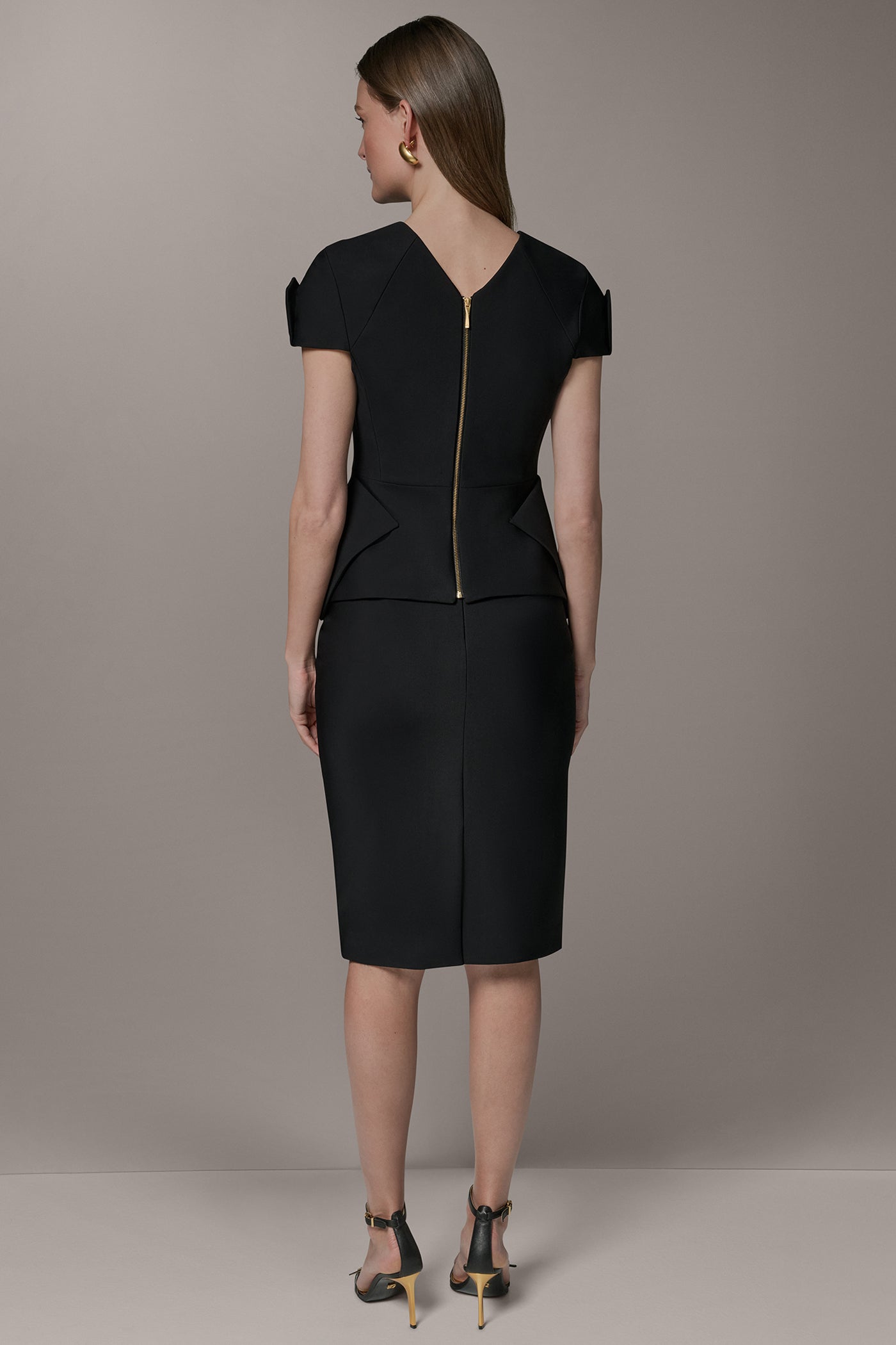 Donna Karan | SHORT SLEEVE PEPLUM TOP