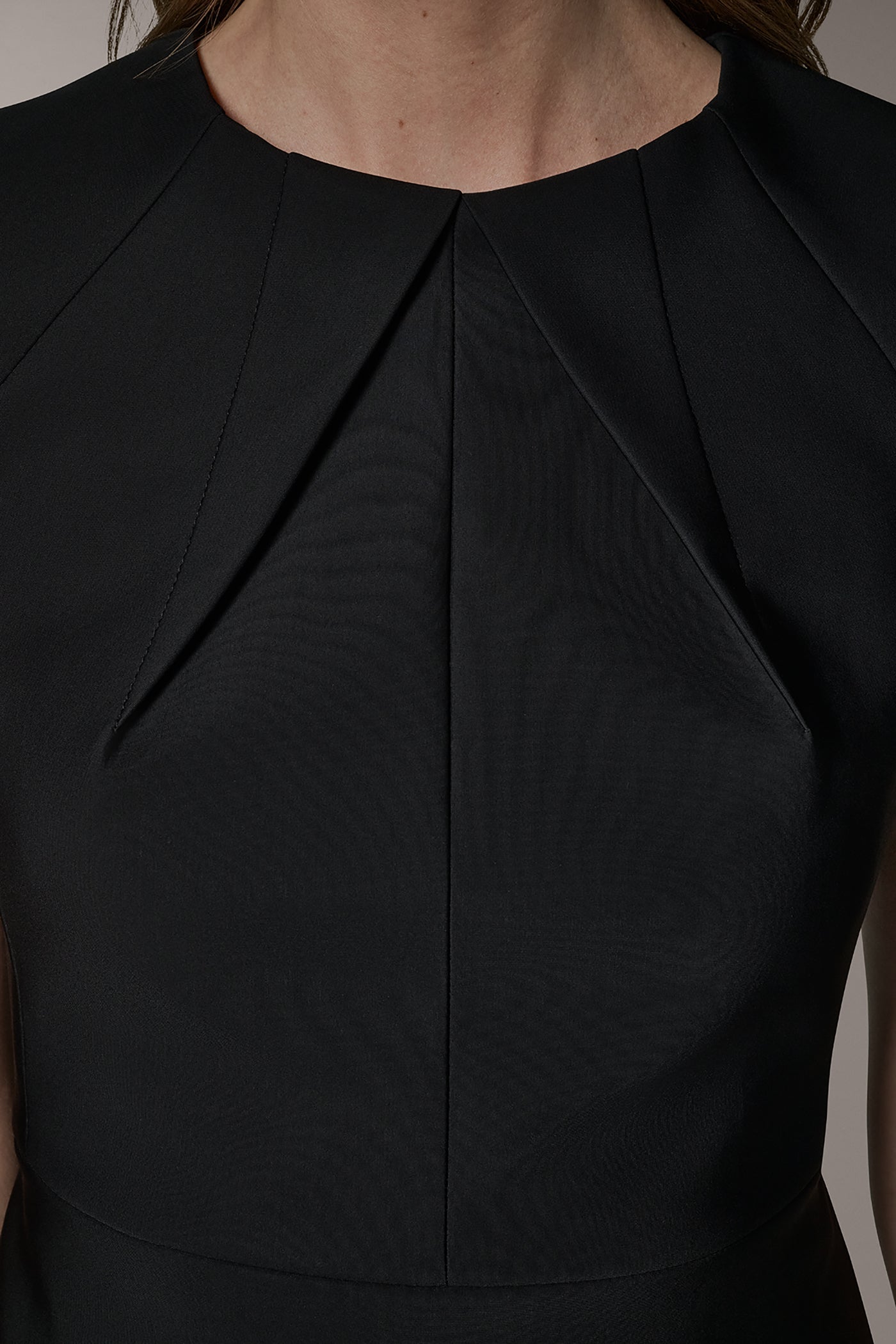 Donna Karan | SHORT SLEEVE PEPLUM TOP