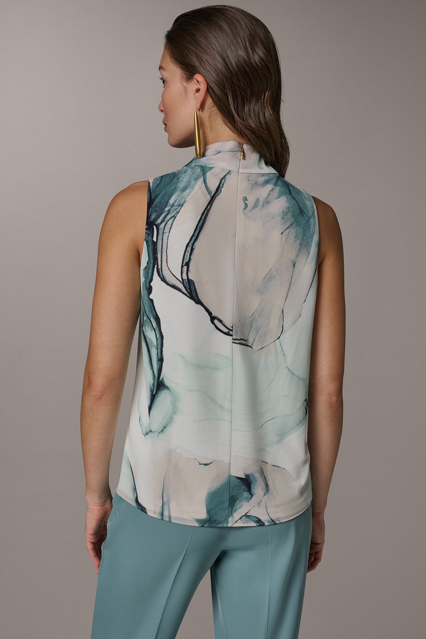 Donna Karan | DRAPE TWIST SHOULDER BLOUSE