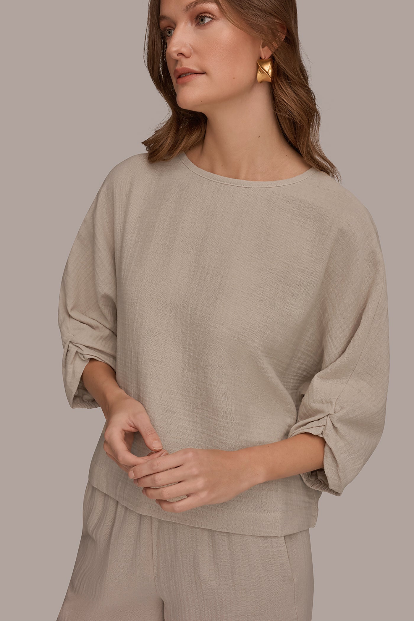 Donna Karan | 3/4 SLEEVE TWIST CUFF BLOUSE
