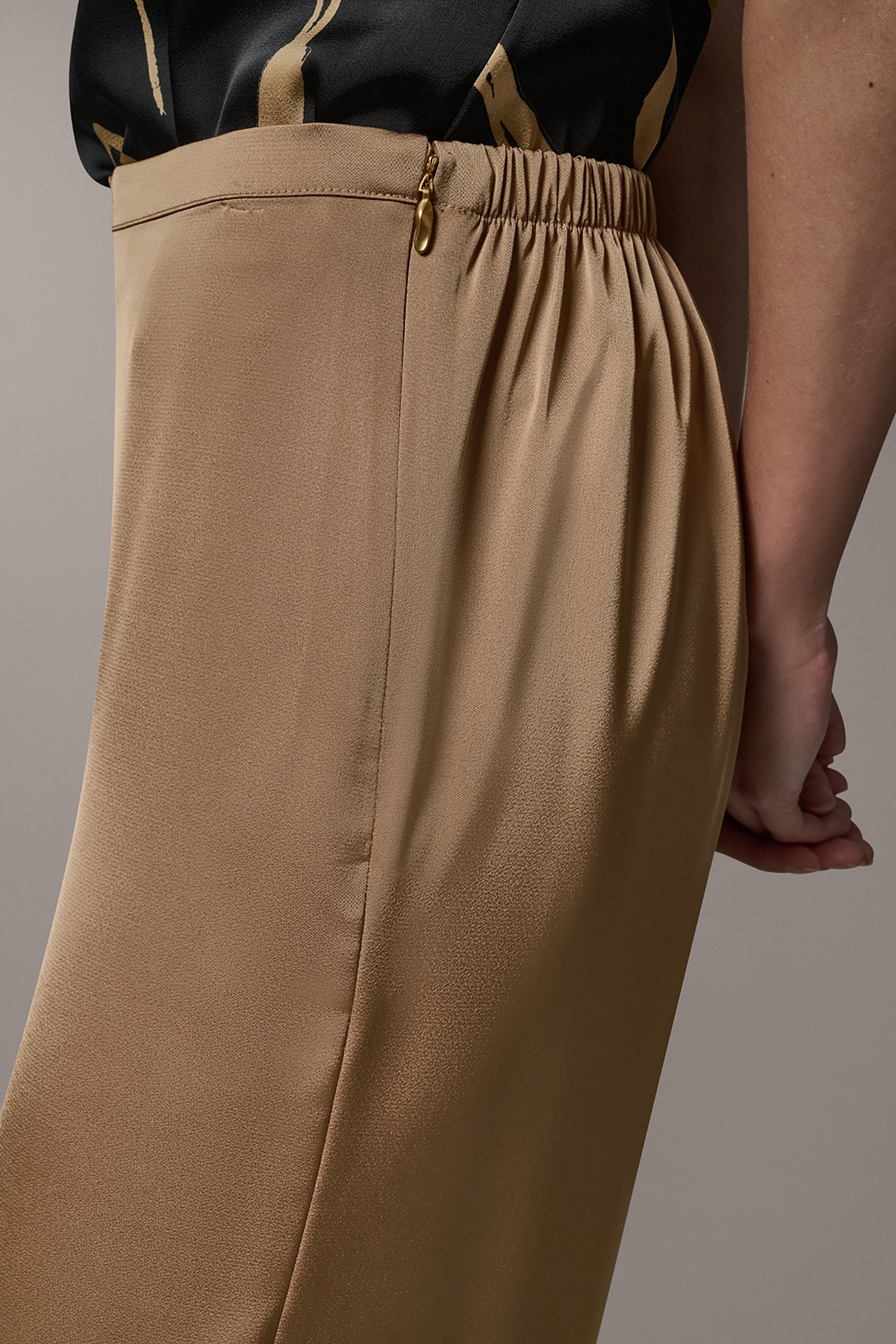 Donna Karan | EXTRA HIGH-RISE WIDE-LEG PANT