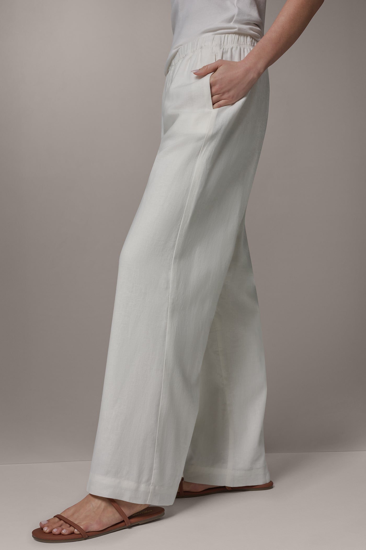 Donna Karan | MID-RISE STRAIGHT-LEG ANKLE PANT