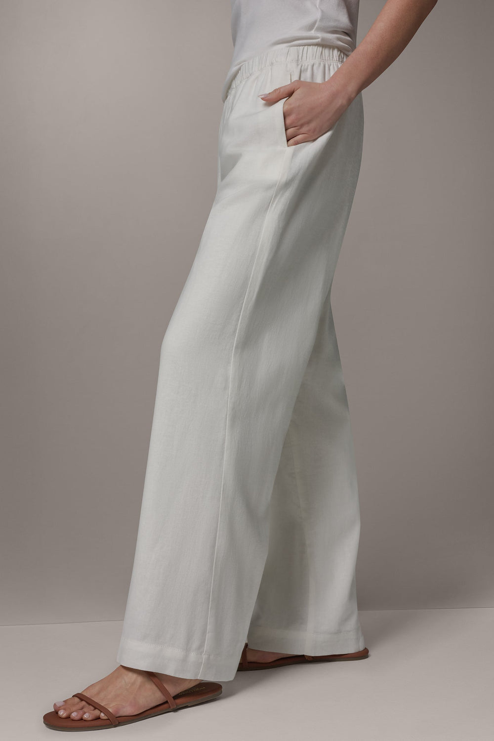 Donna Karan | MID-RISE STRAIGHT-LEG ANKLE PANT
