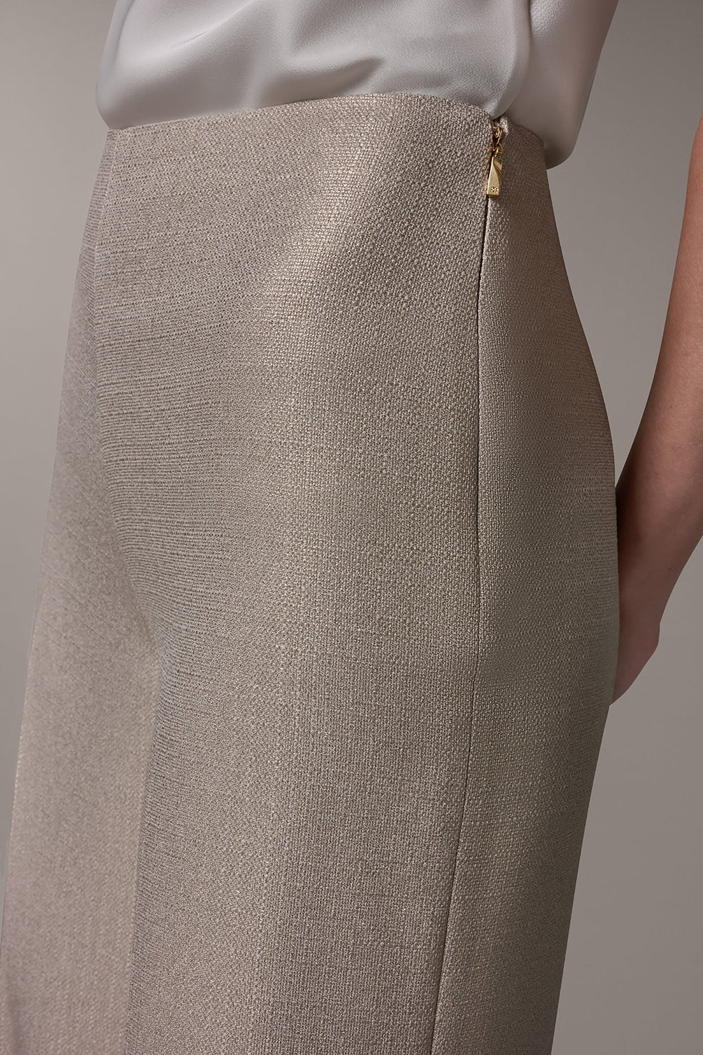 Donna Karan | EXTRA HIGH-RISE METALLIC WIDE-LEG PANT