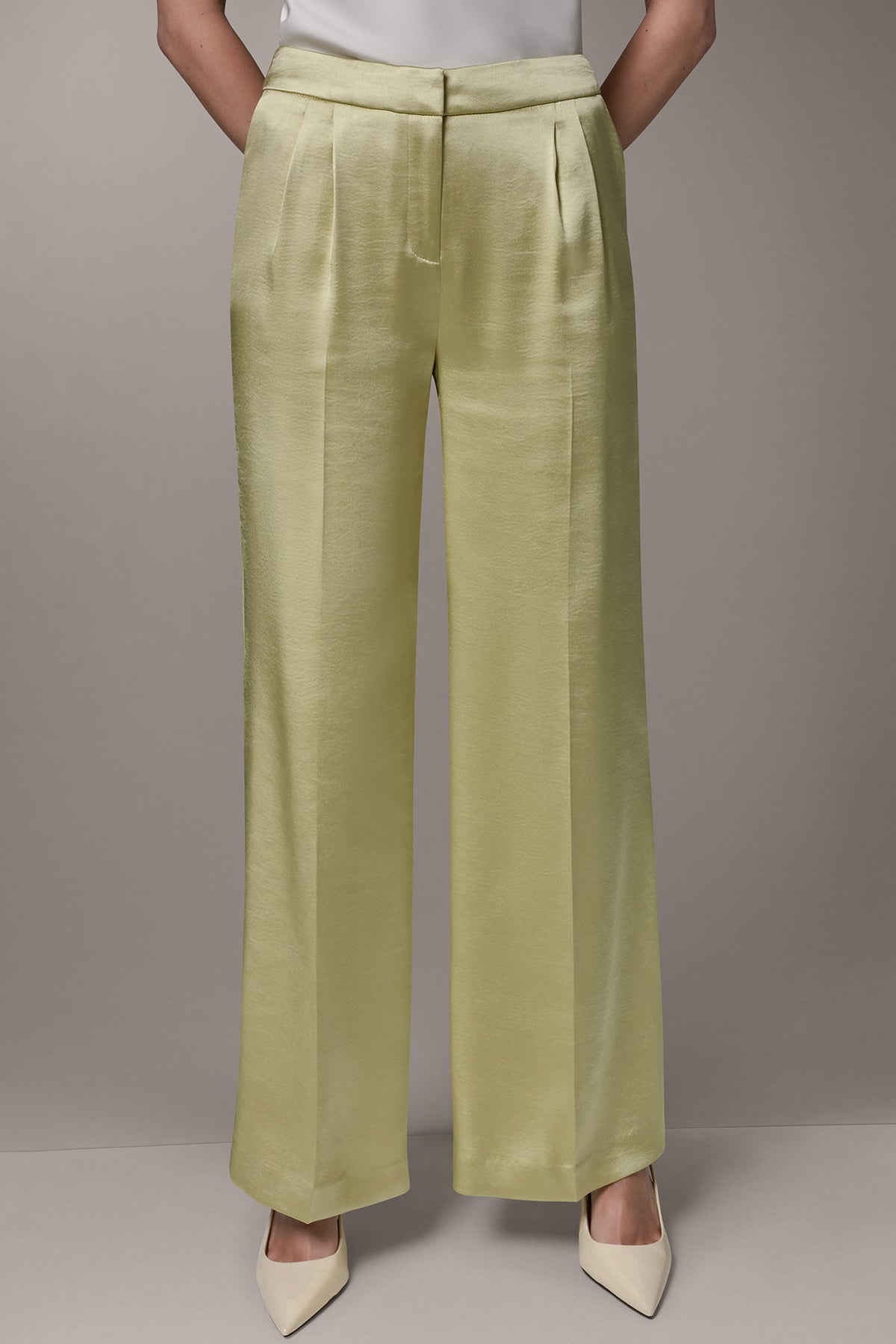 Donna Karan | MID-RISE PLEATED WIDE-LEG PANT
