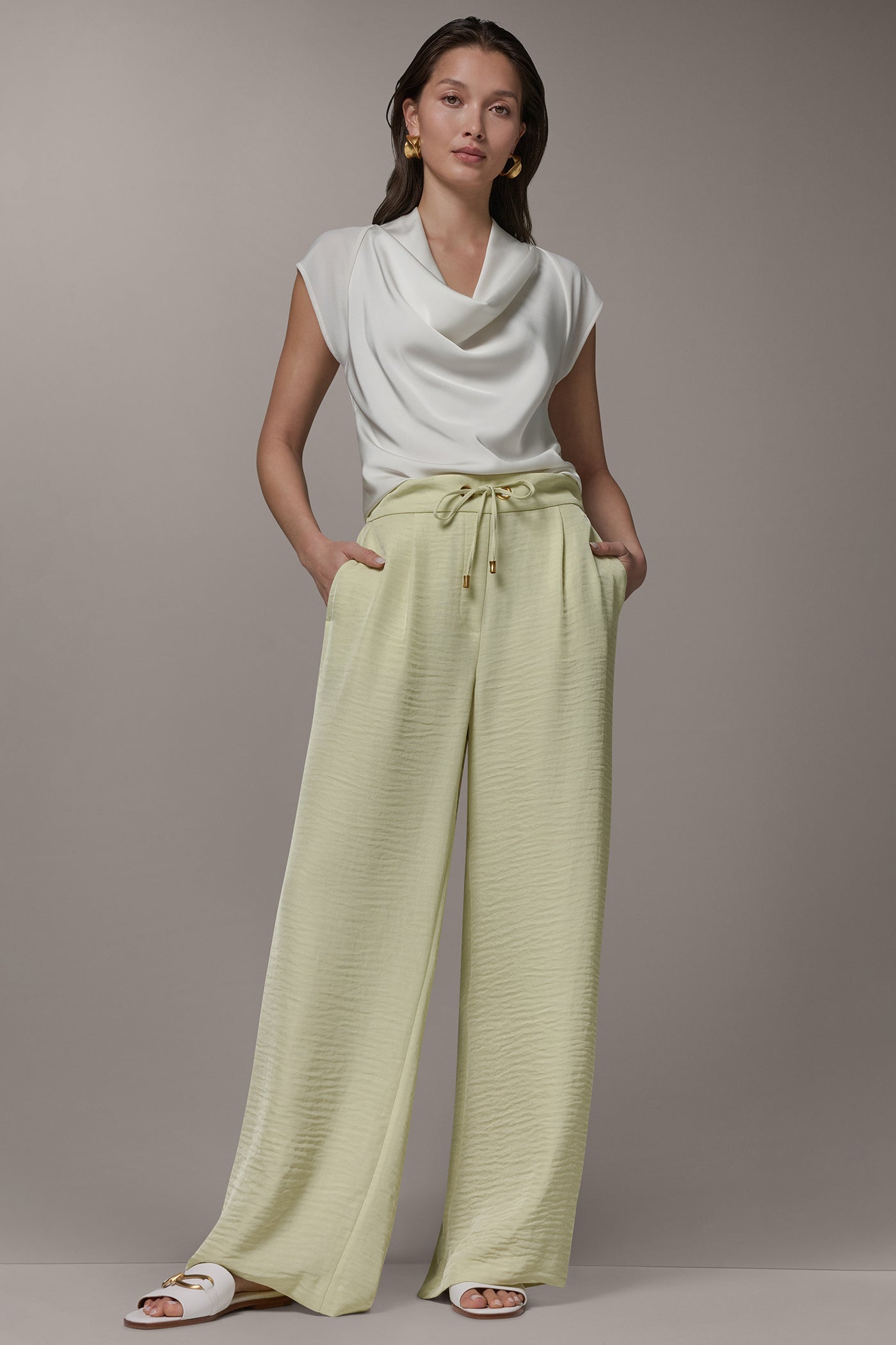 Donna Karan | EXTRA HIGH-RISE WIDE-LEG PULL-ON PANT