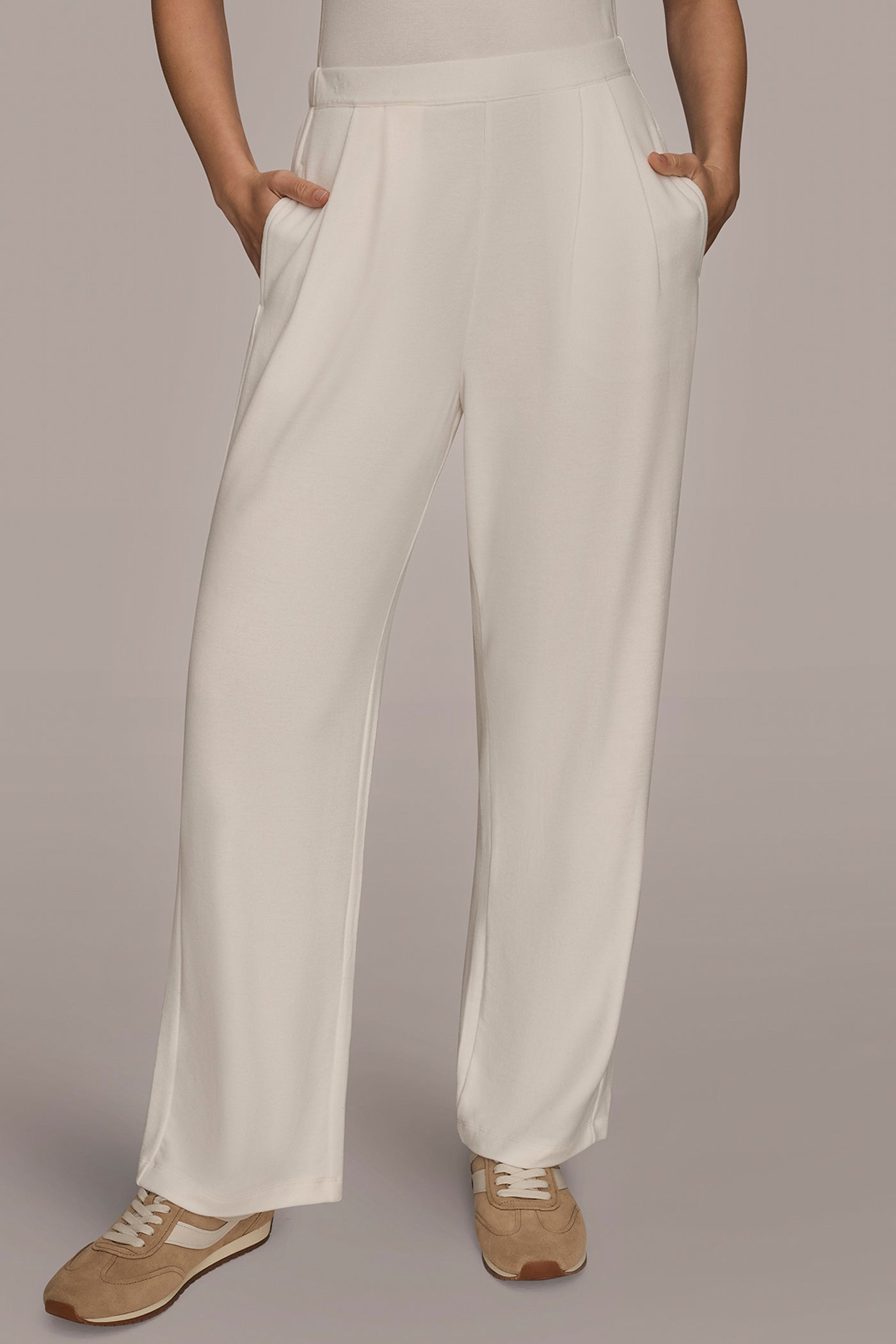 Donna Karan | HIGH-RISE PLEATED PANT