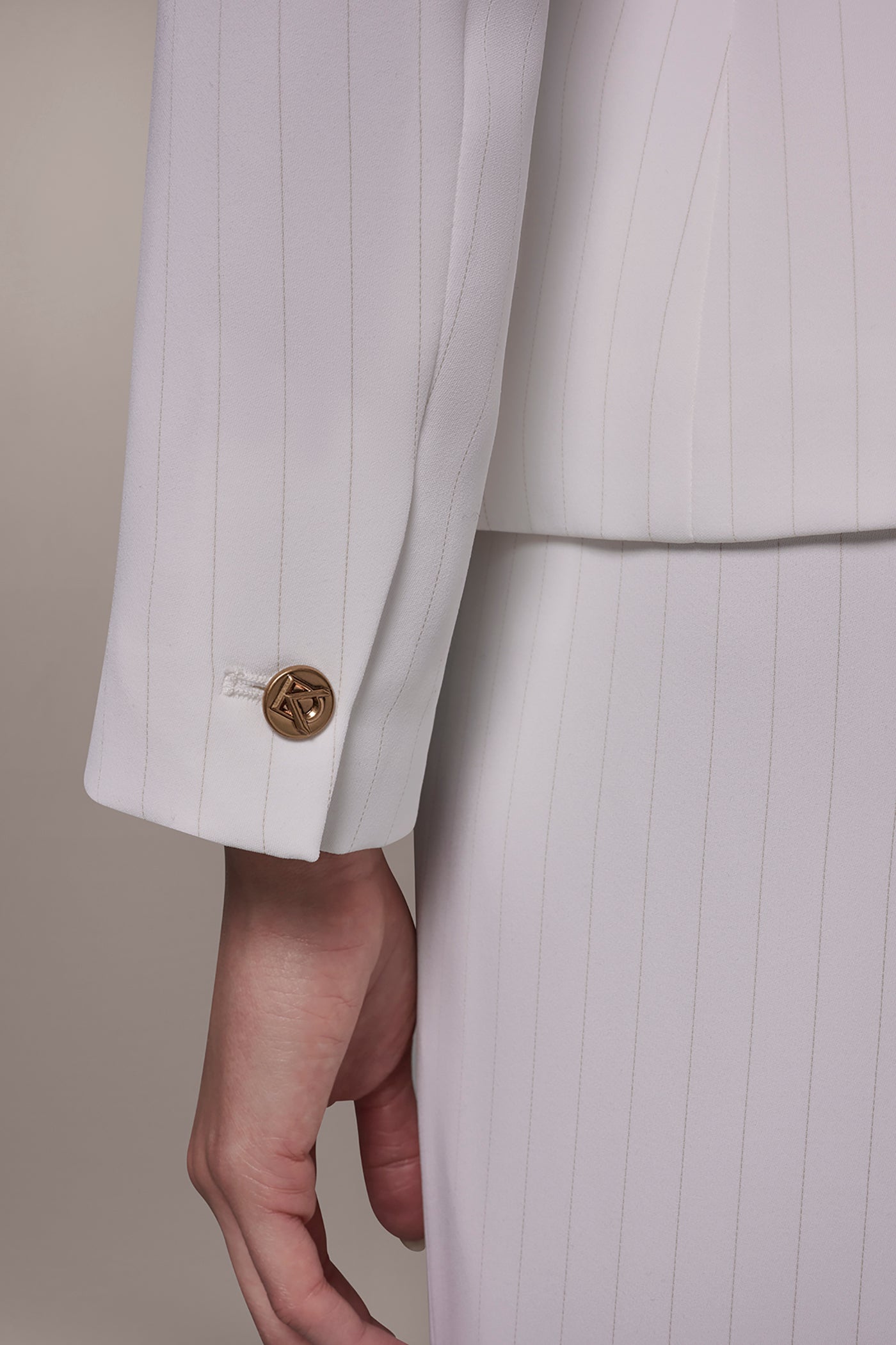 Donna Karan | DOUBLE BREASTED PINSTRIPE SUIT BLAZER