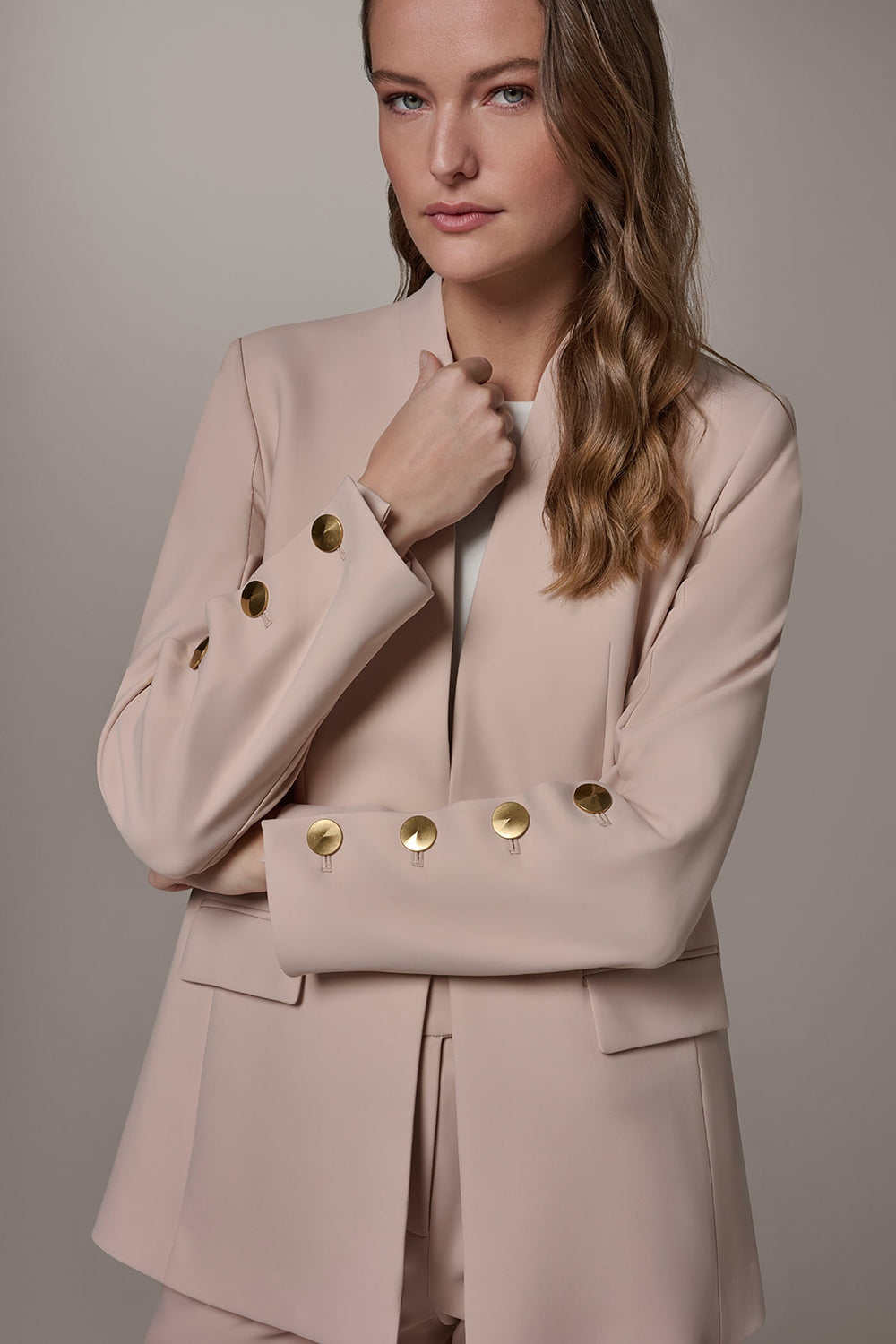 Donna Karan | BUTTON SLEEVE SUIT BLAZER