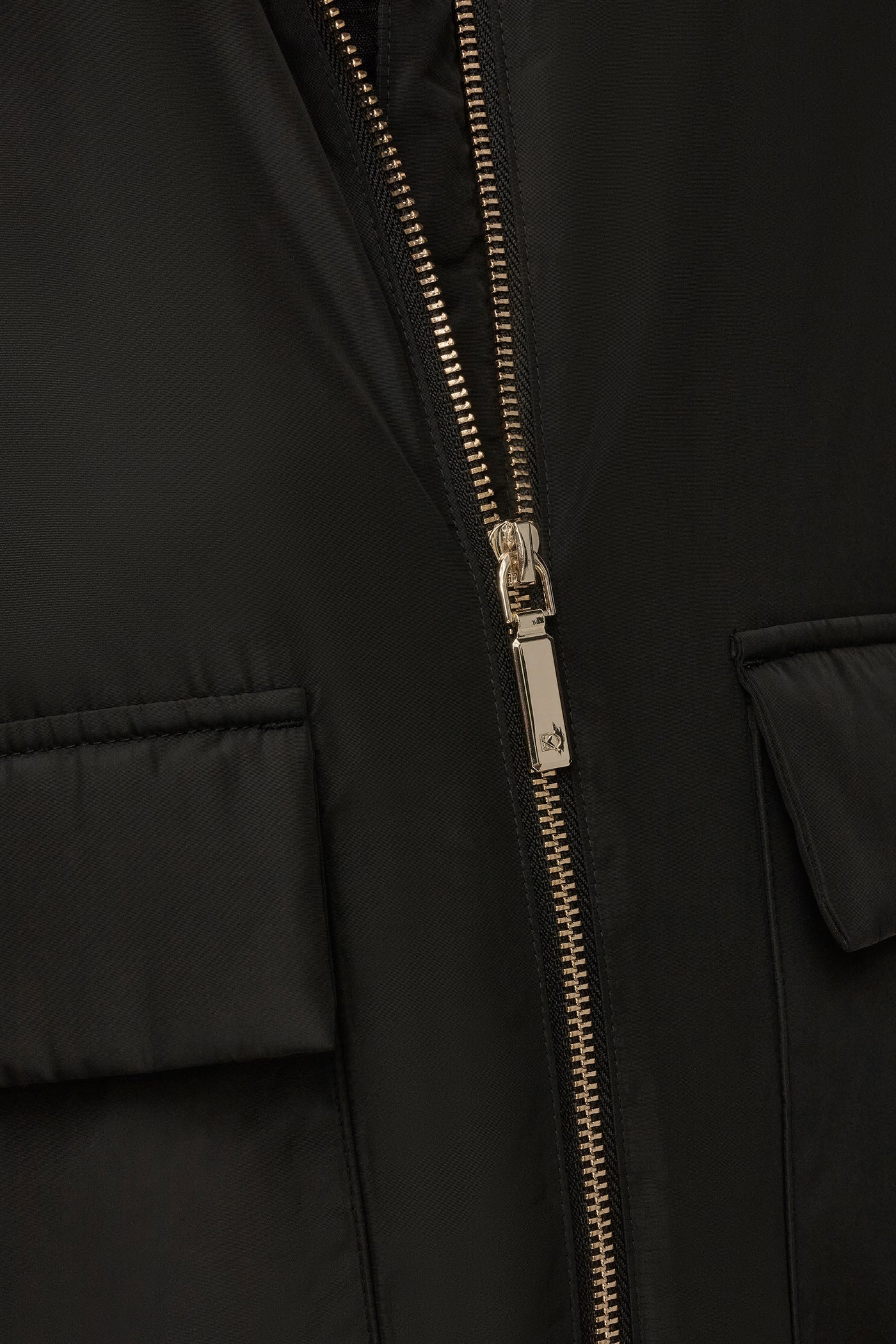 Donna Karan | HOODED LIGHT QUILT JACKET