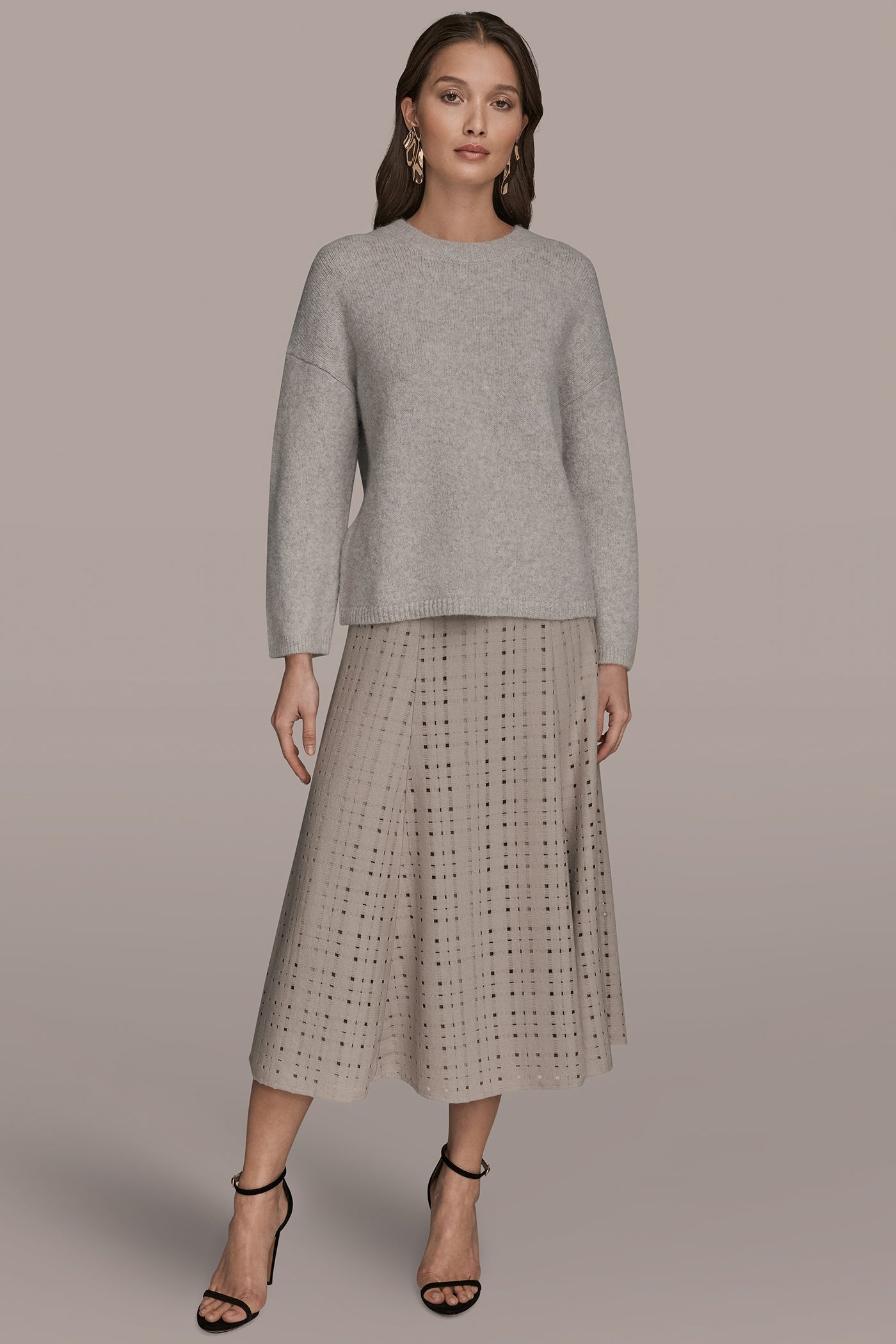 Donna Karan | OVERSIZED LONG SLEEVE CREW-NECK SWEATER
