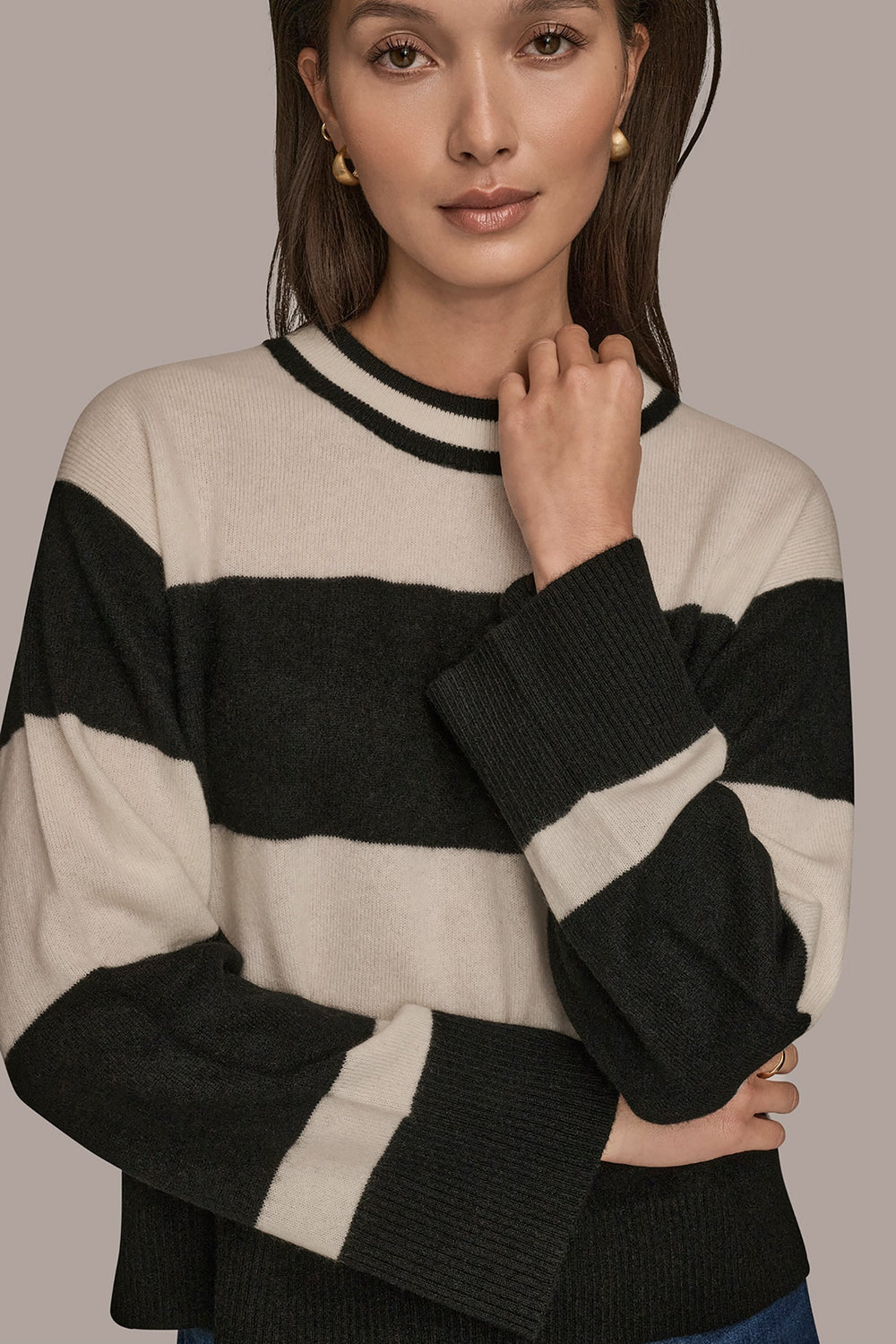 Donna Karan | STRIPED CREWNECK BOXY SWEATER