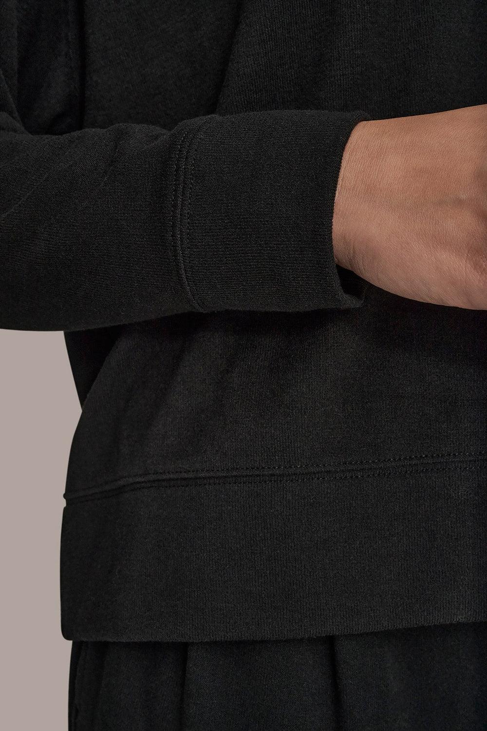Donna Karan | LONG SLEEVE SWEATSHIRT
