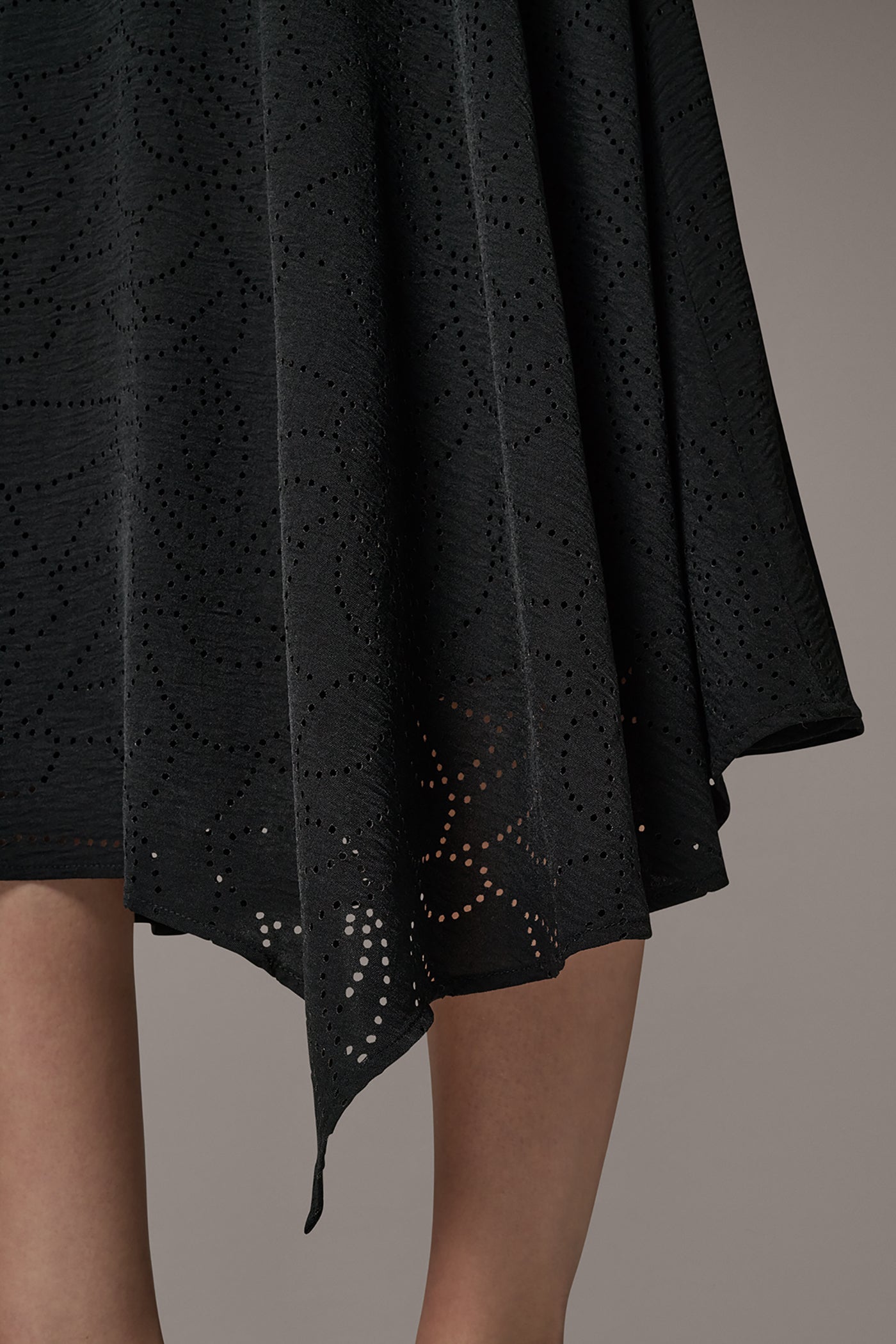 Donna Karan | LASER CUT ASYMMETRIC MIDI SKIRT