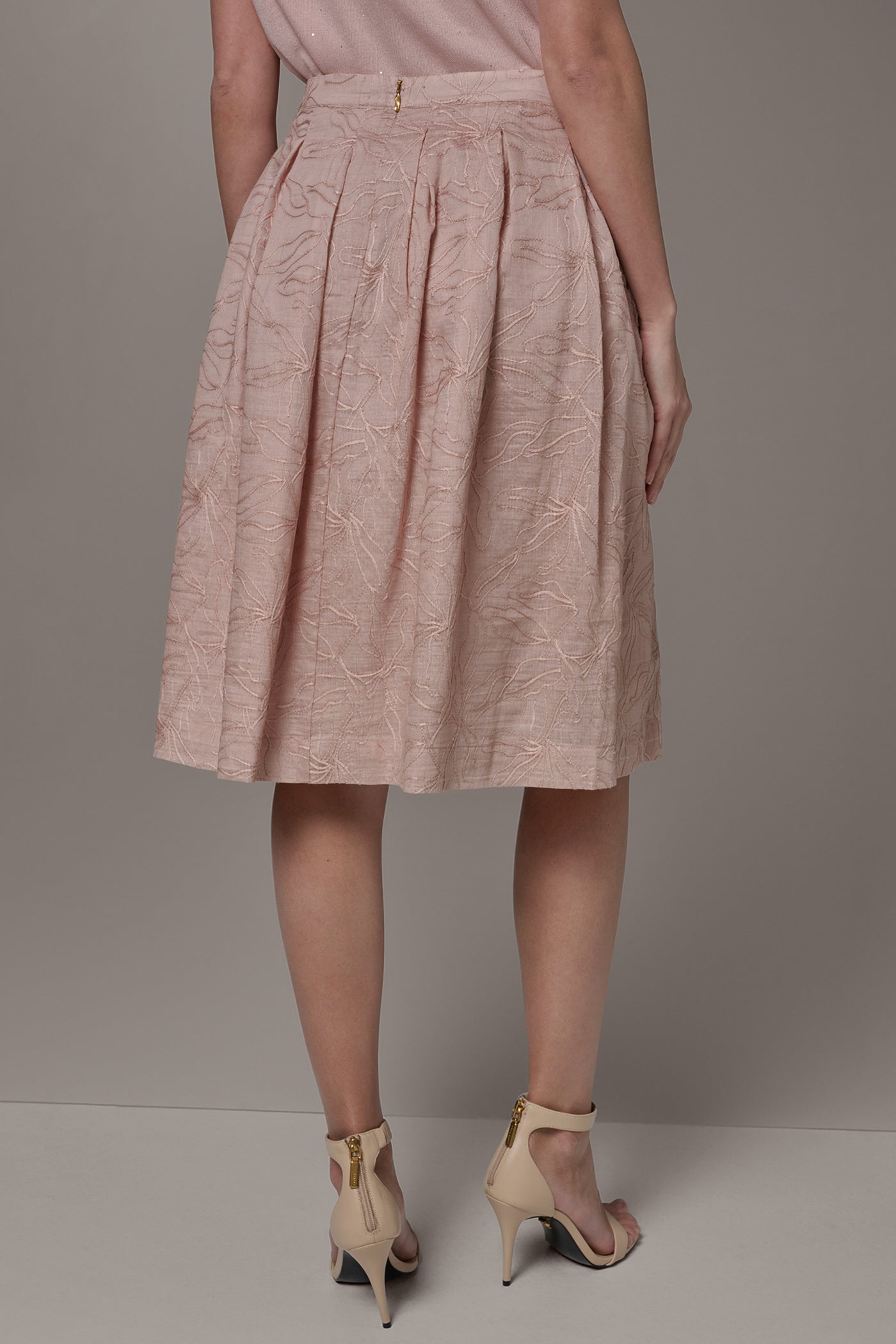 Donna Karan | FLORAL EMBROIDERED PLEATED A-LINE SKIRT