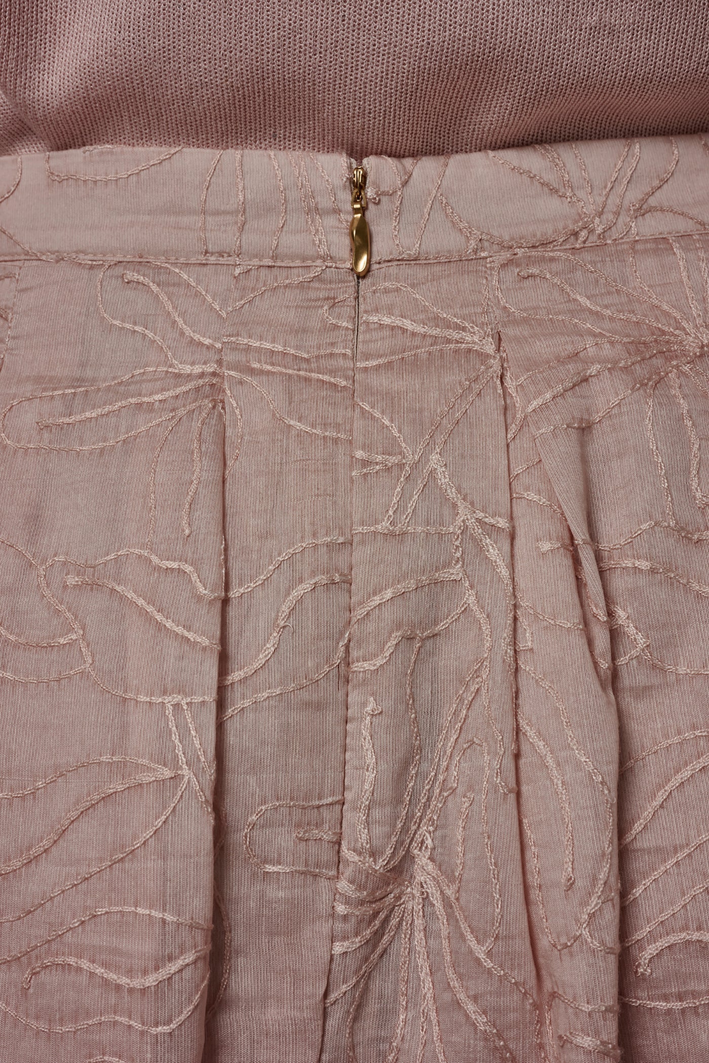 Donna Karan | FLORAL EMBROIDERED PLEATED A-LINE SKIRT