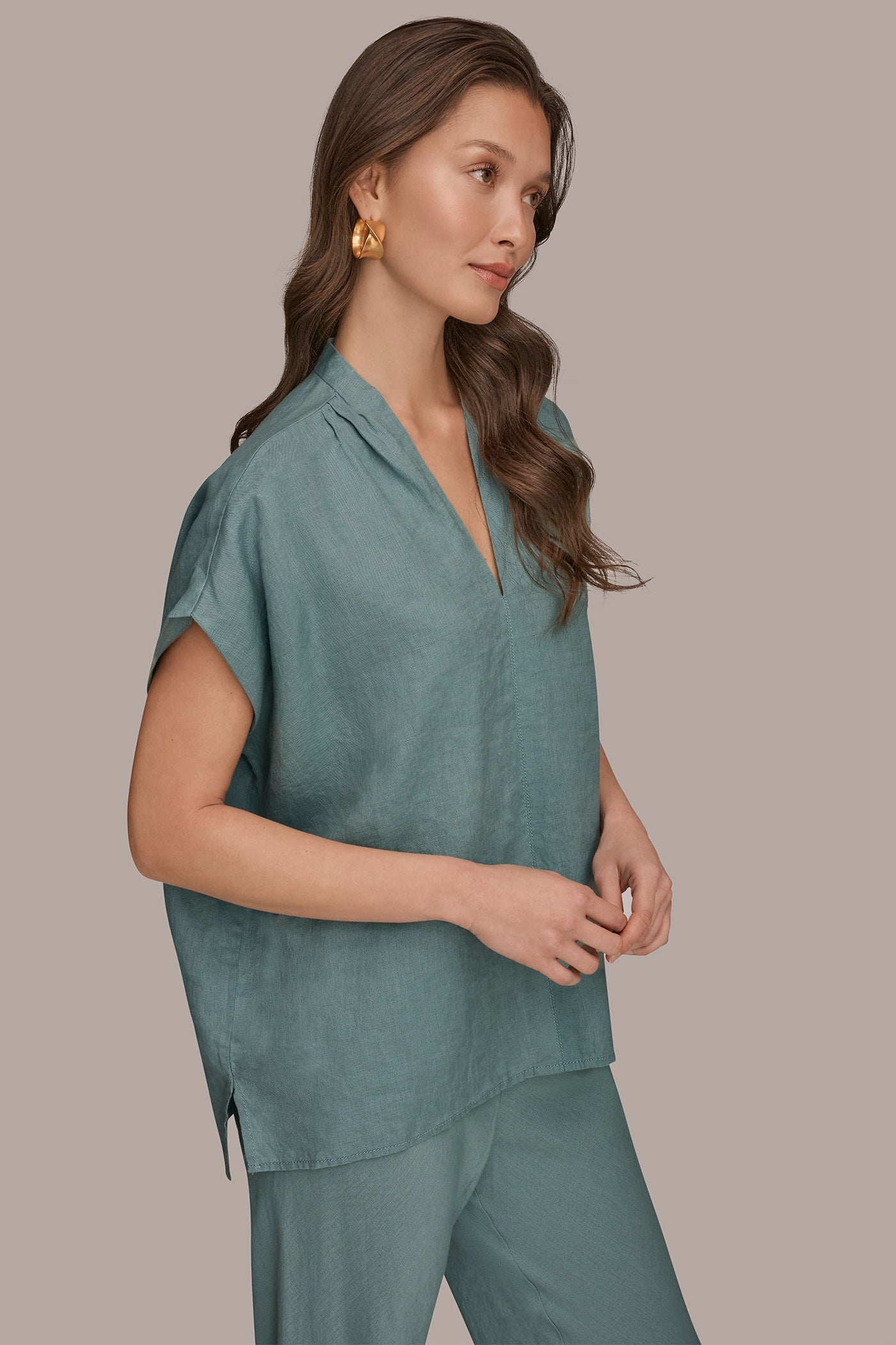 Donna Karan | LINEN SLEEVELESS BLOUSE