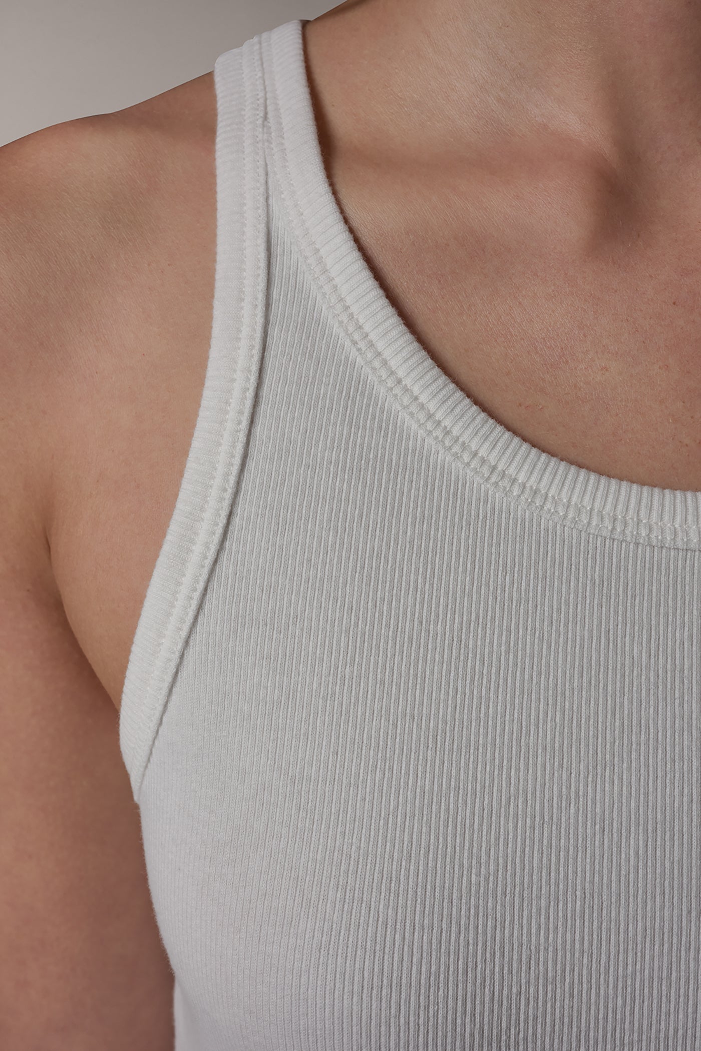Donna Karan | SLEEVELESS HALTER TANK