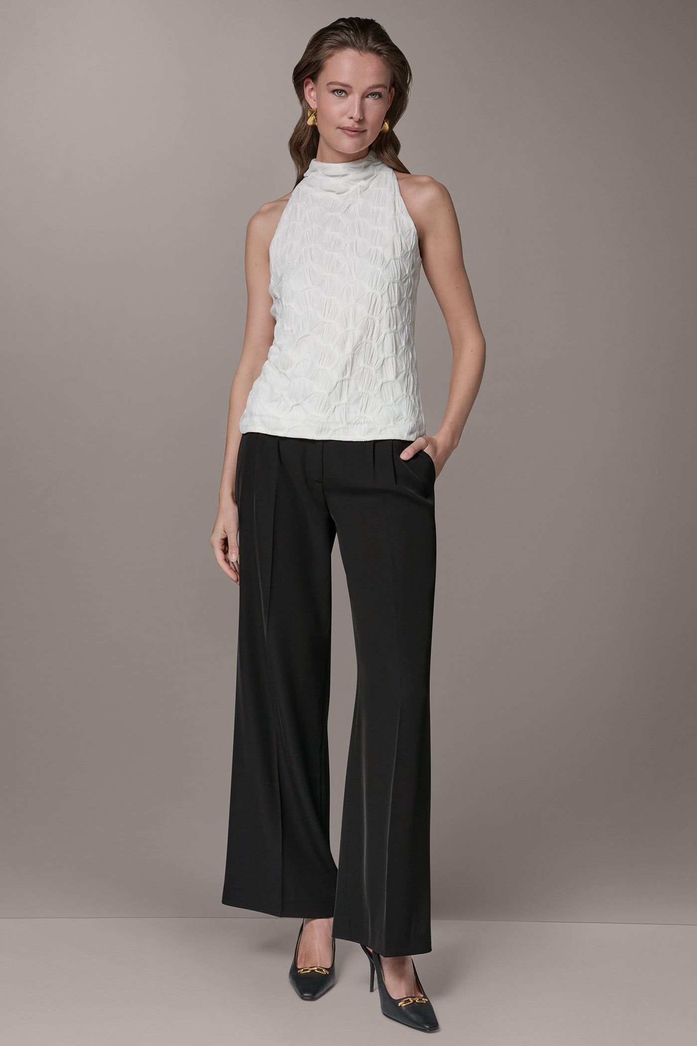 Donna Karan | SLEEVELESS MOCK NECK BLOUSE