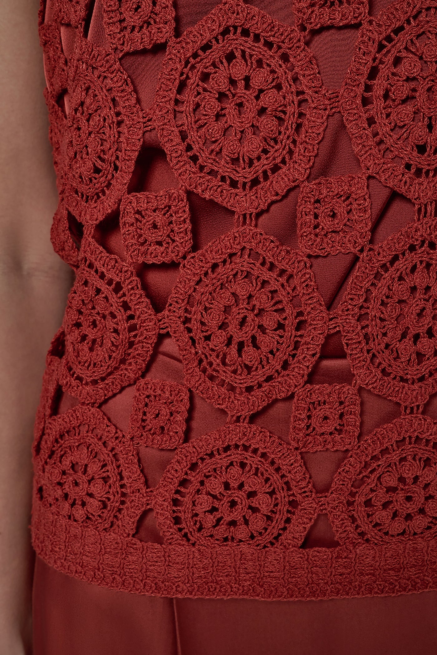 Donna Karan | SLEEVELESS CROCHET SHELL