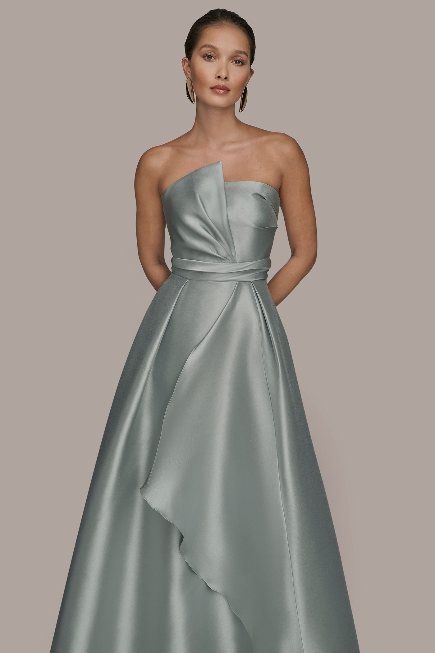 Donna Karan | MIKADO SATIN STRAPLESS GOWN