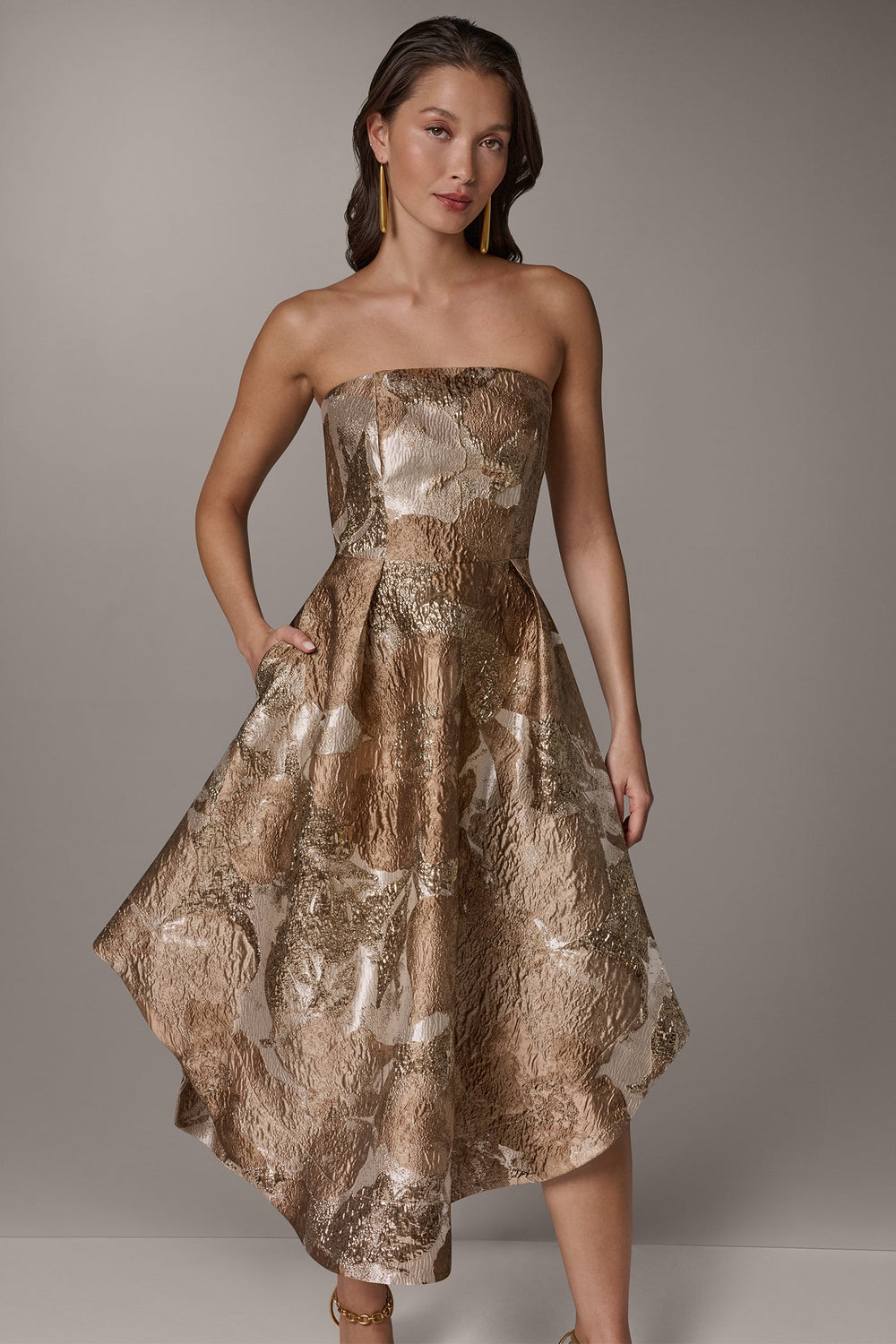 Donna Karan | BROCADE STRAPLESS PLEATED MIDI GOWN
