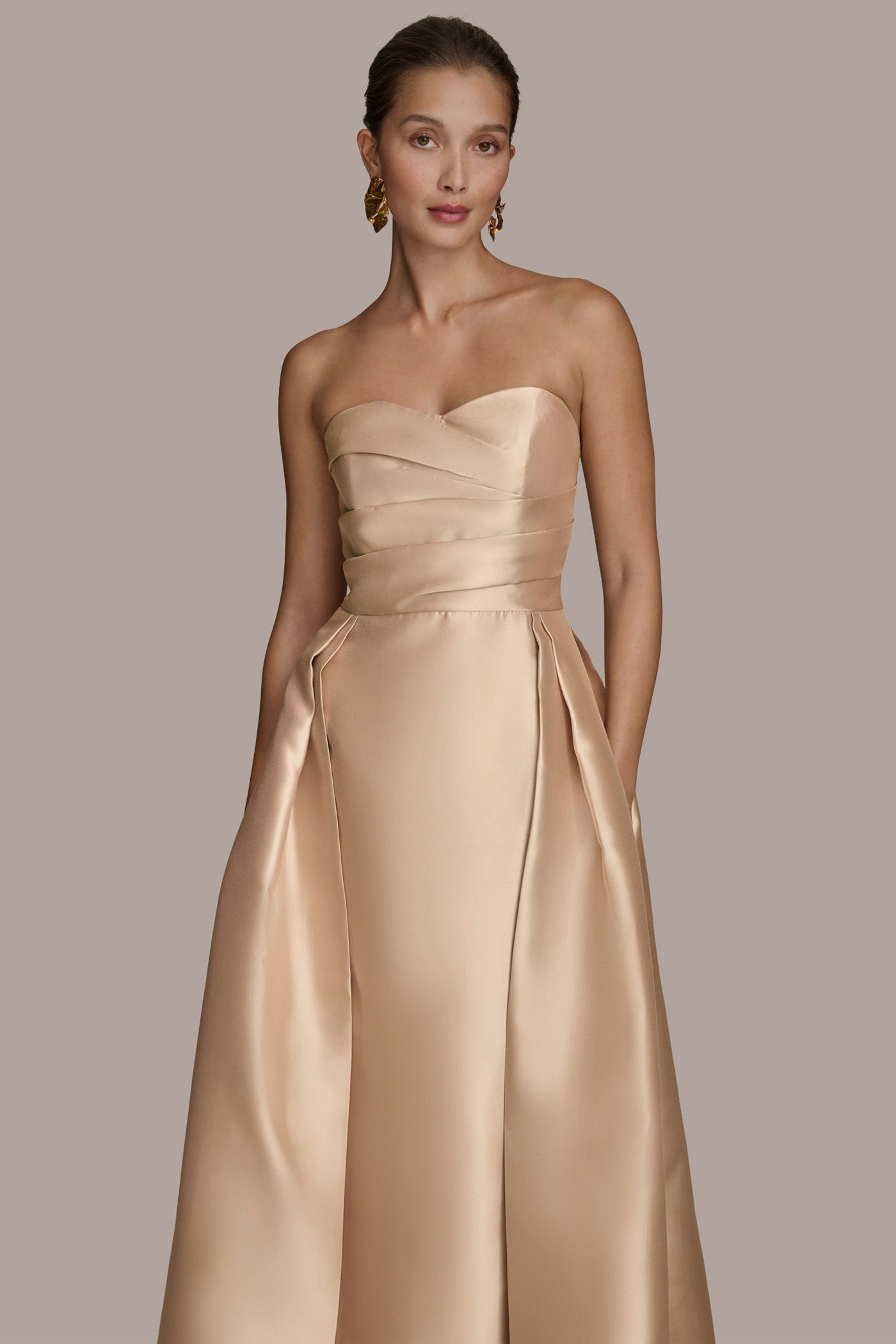 Donna Karan | MIKADO STRAPLESS SWEETHEART BALL GOWN