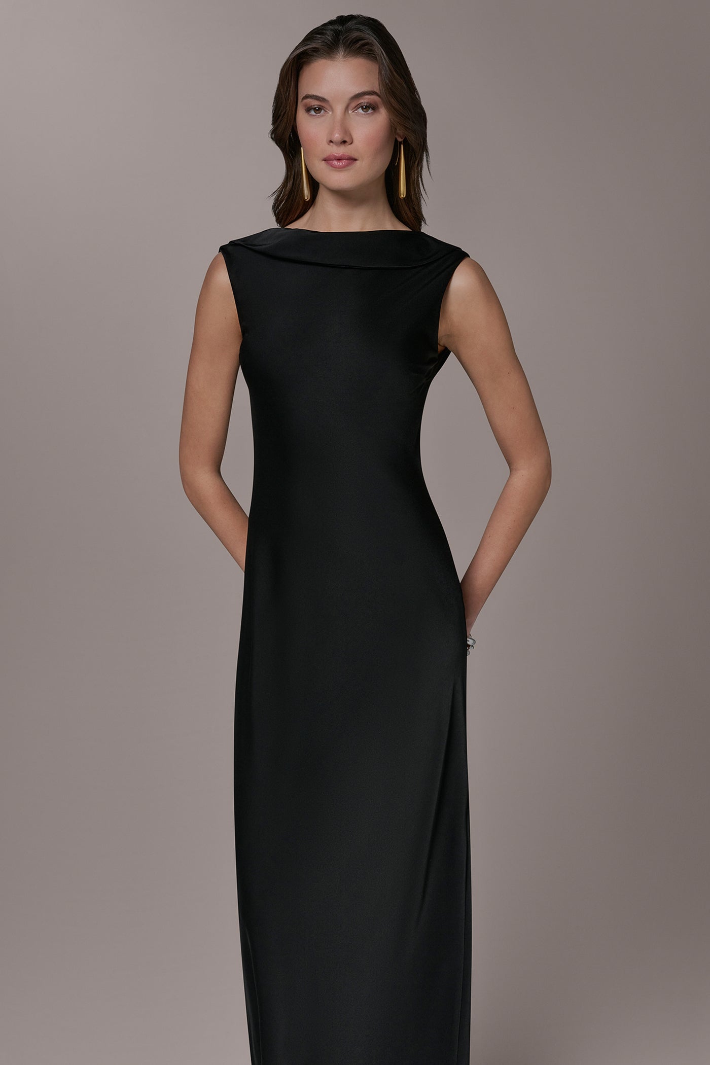 Donna Karan | SATIN RUFFLE BACK GOWN