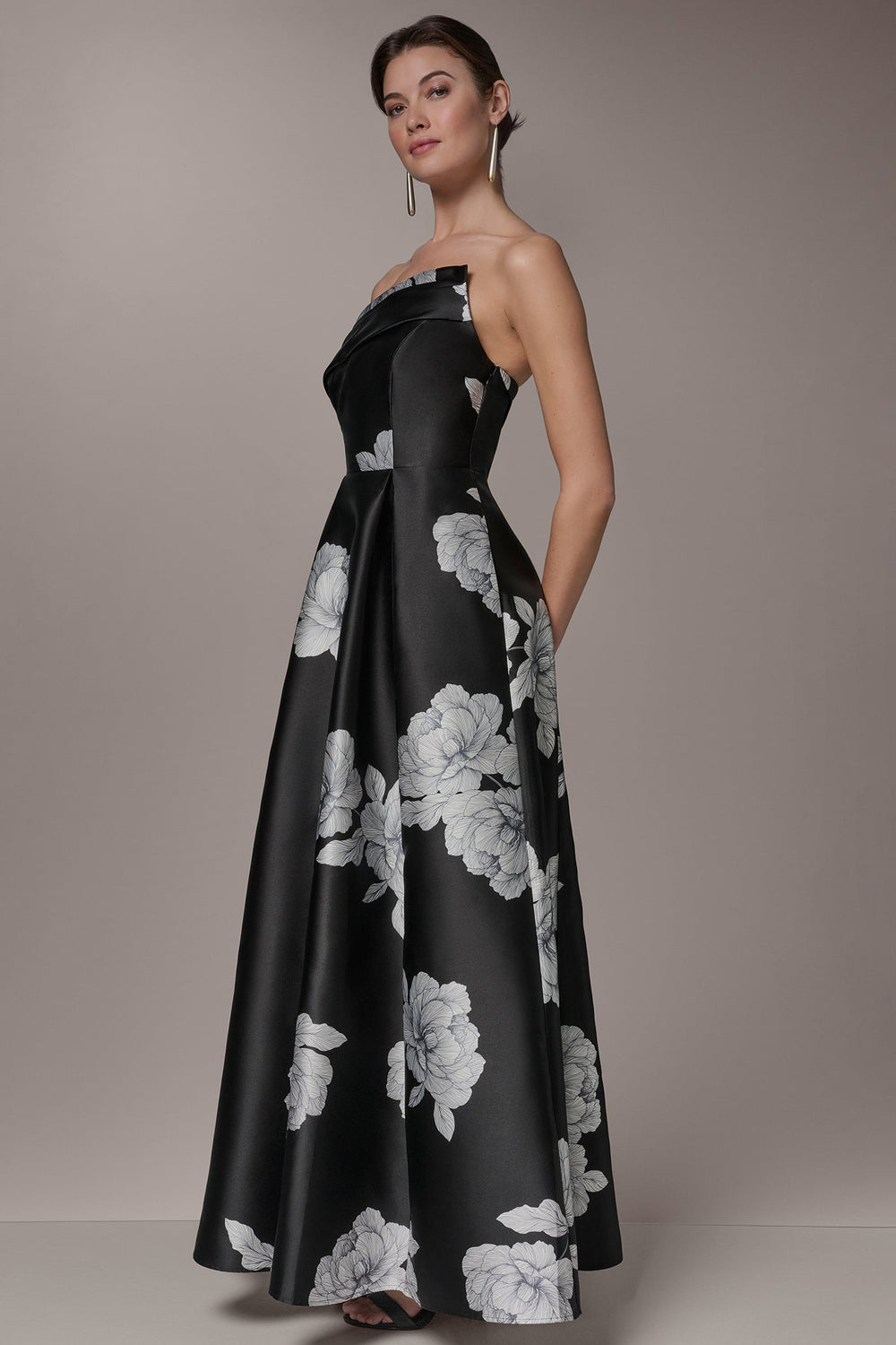 Donna Karan | MIKADO FLORAL STRAPLESS BALL GOWN