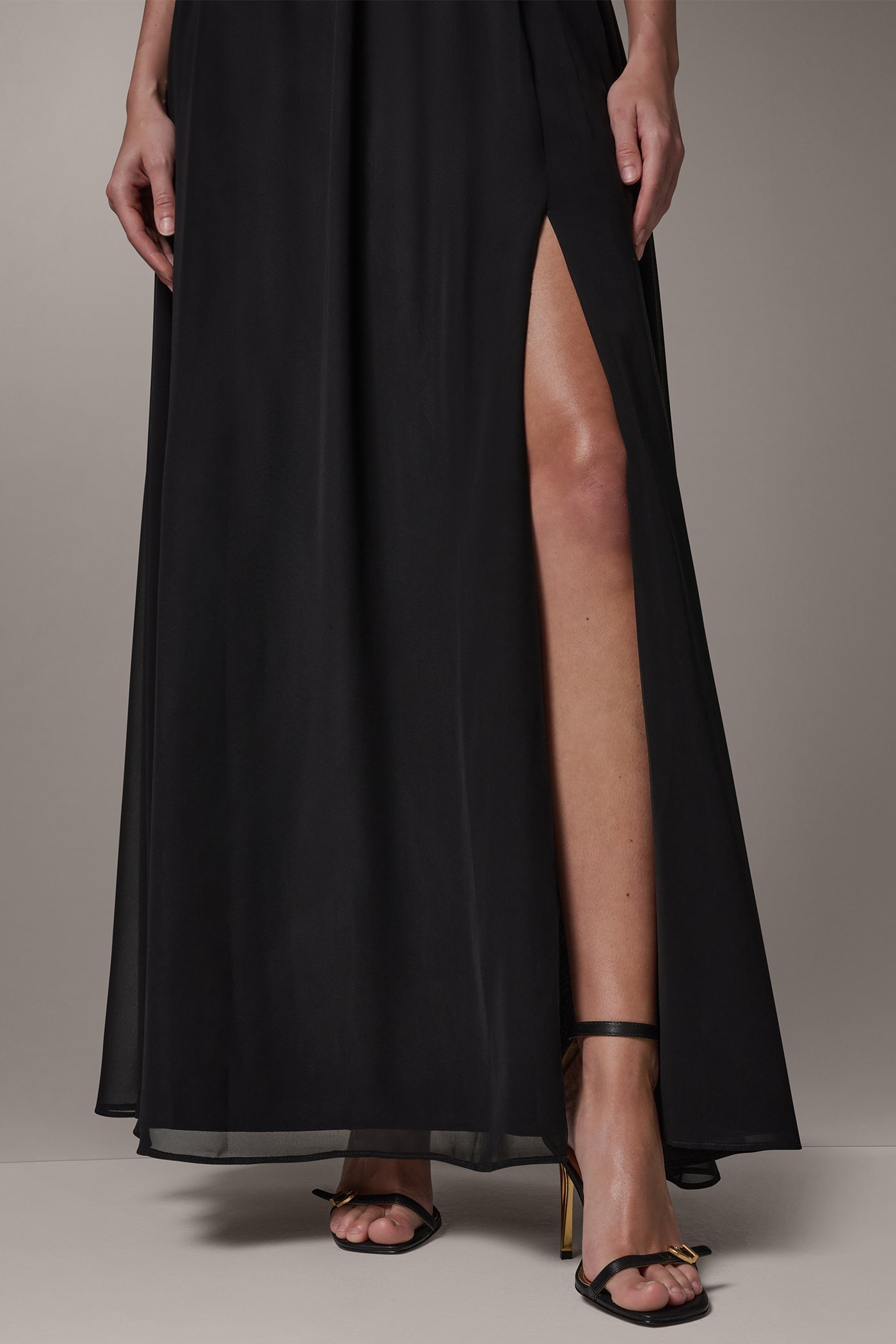 Donna Karan | MIKADO AND CHIFFON STRAPLESS TWIST GOWN