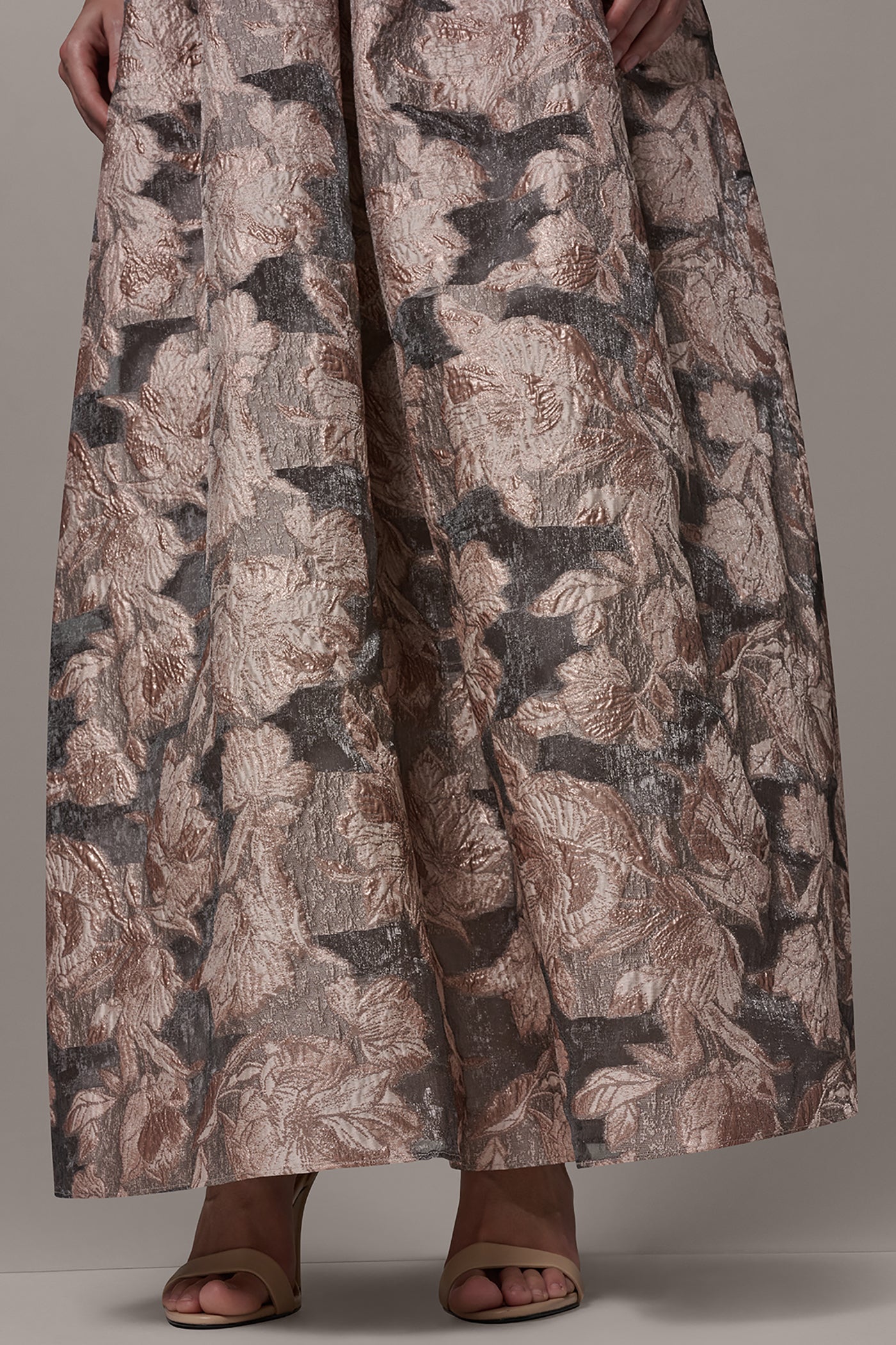 Donna Karan | FLORAL-JACQUARD STRAPLESS BALL GOWN
